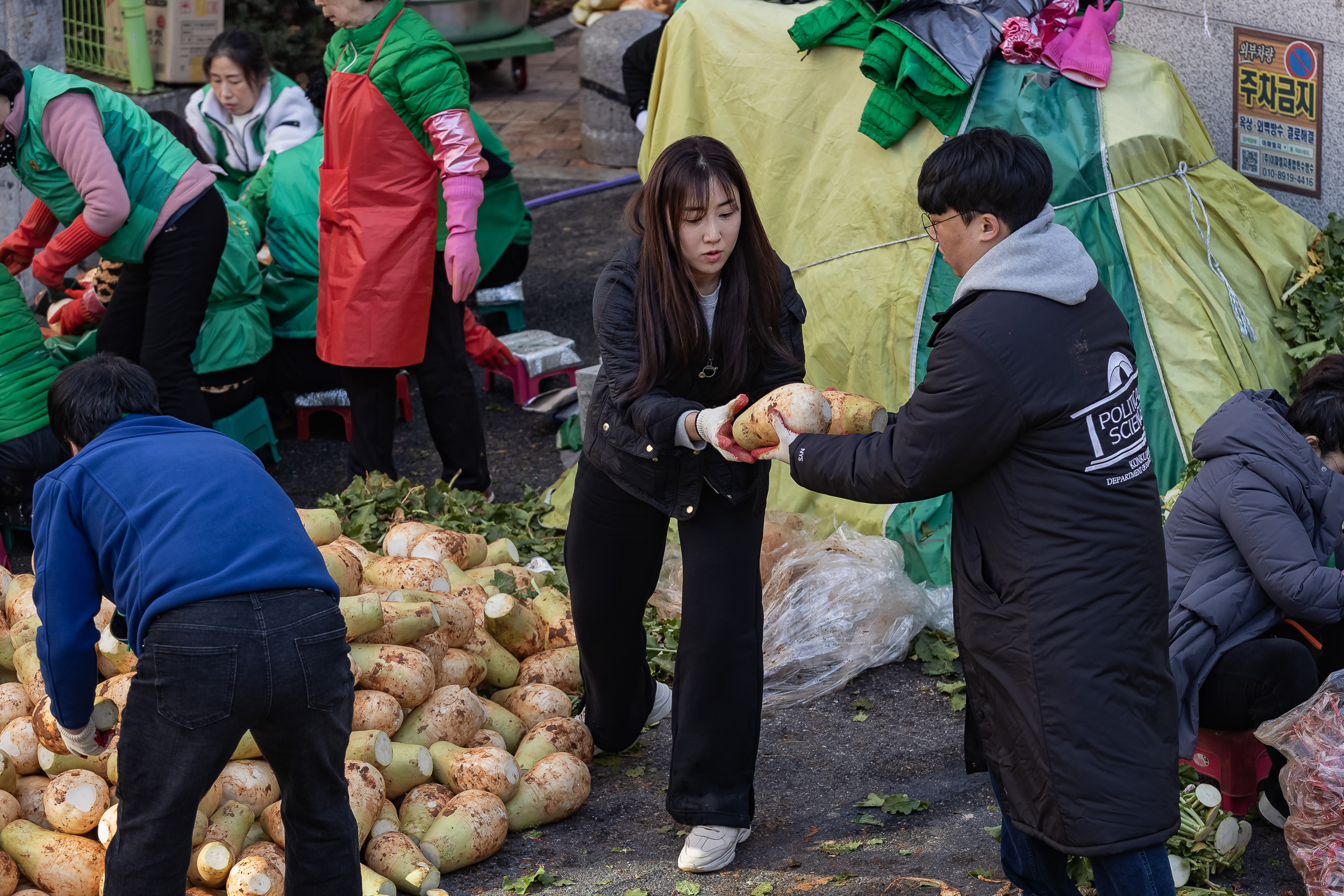 20231114-2023년 사랑의 김장담가드리기 231114_0395_G_152557.jpg