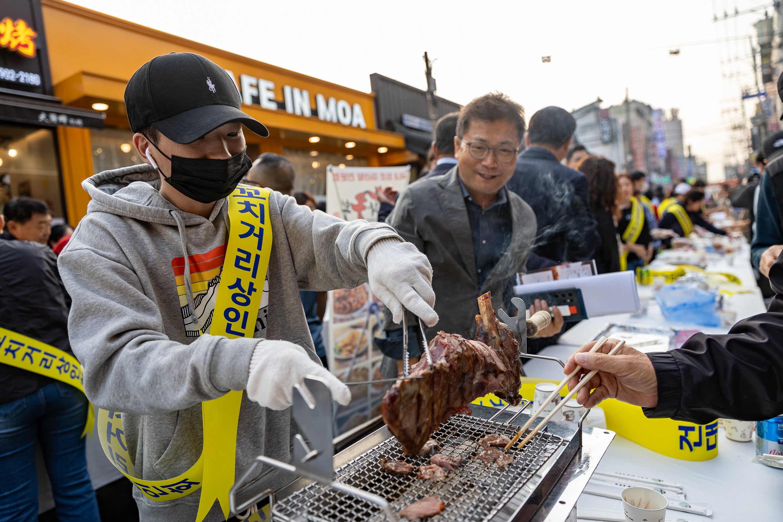 20231018-제7회 건대양꼬치거리 축제 231018-1030_G_1_161830.jpg