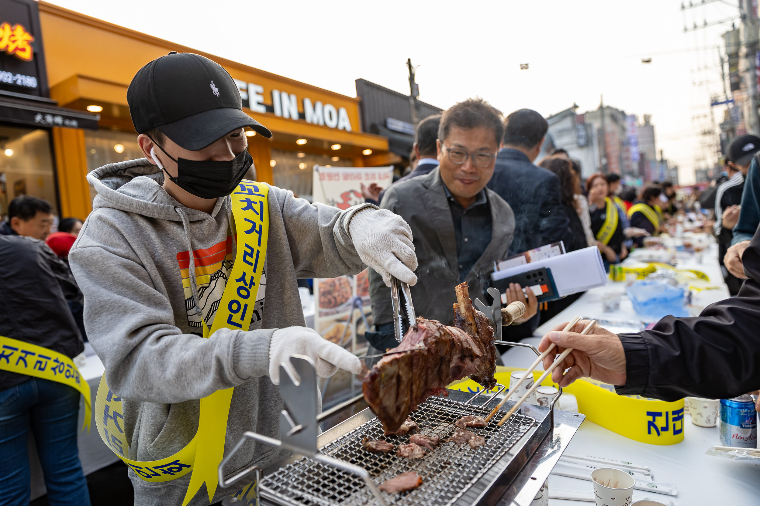 20231018-제7회 건대양꼬치거리 축제 231018-1033_G_161831.jpg