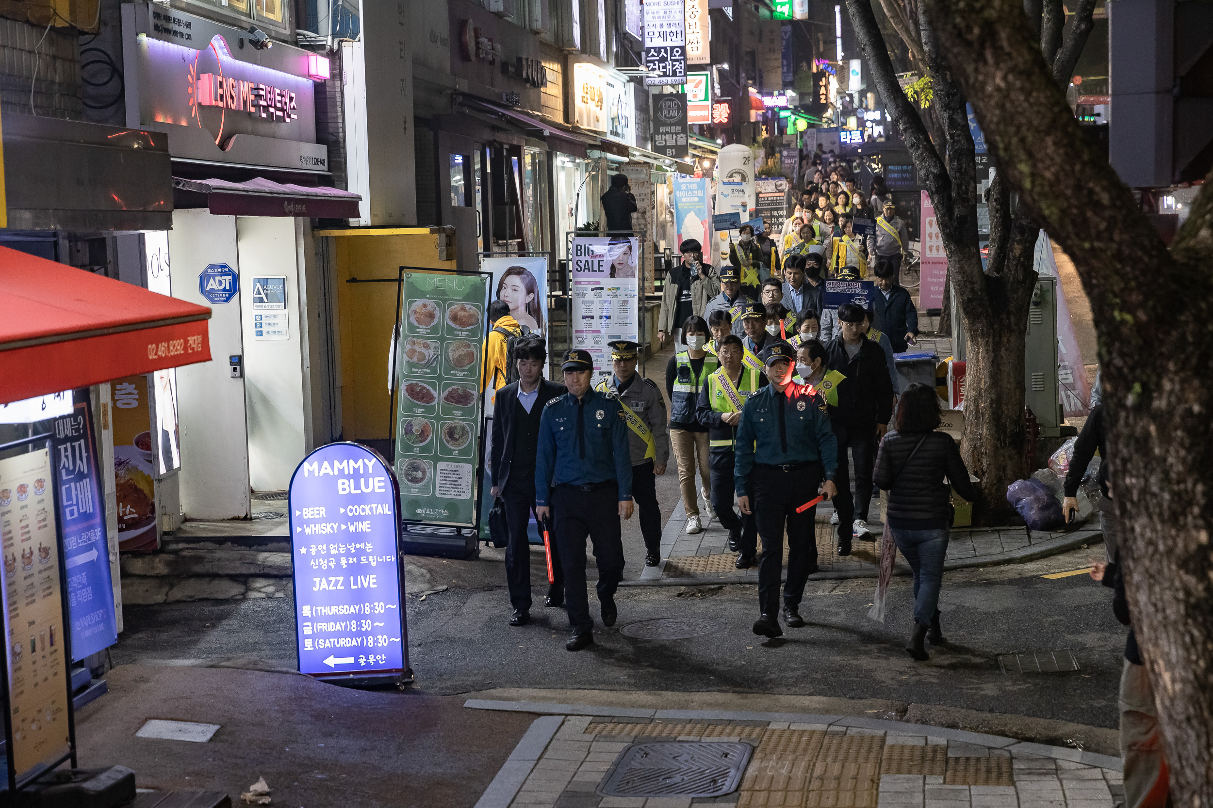 20231019-區-警 건대 맛의 거리 합동 현장점검 231019-0444_G_190725.jpg