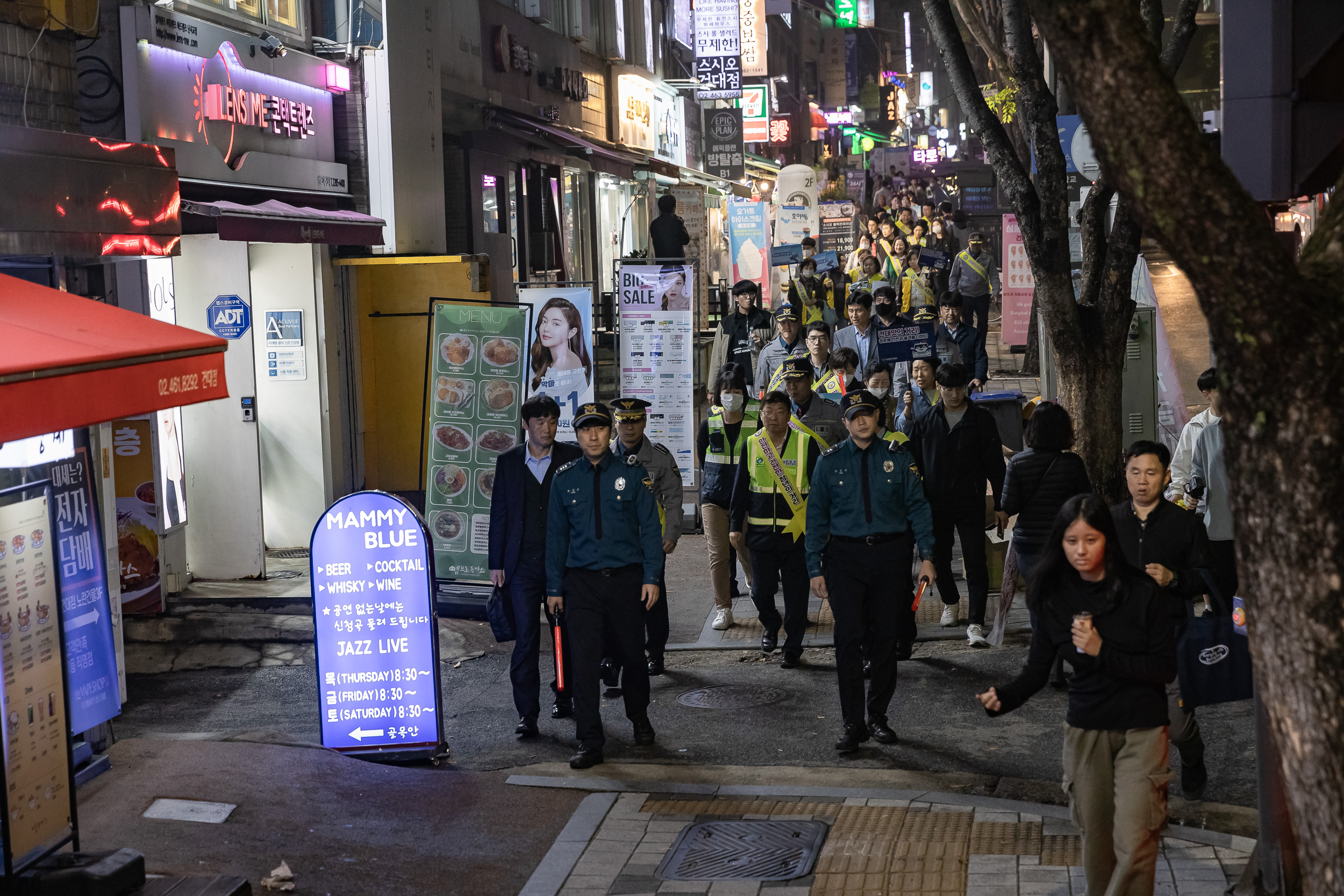 20231019-區-警 건대 맛의 거리 합동 현장점검 231019-0449_G_190726.jpg