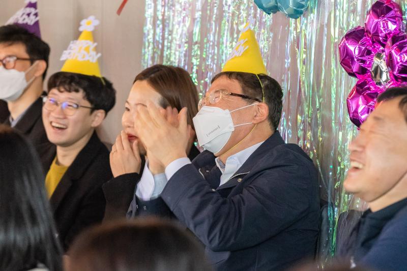 20230308-생일 축하한데이 230308-1455_G_095414.jpg