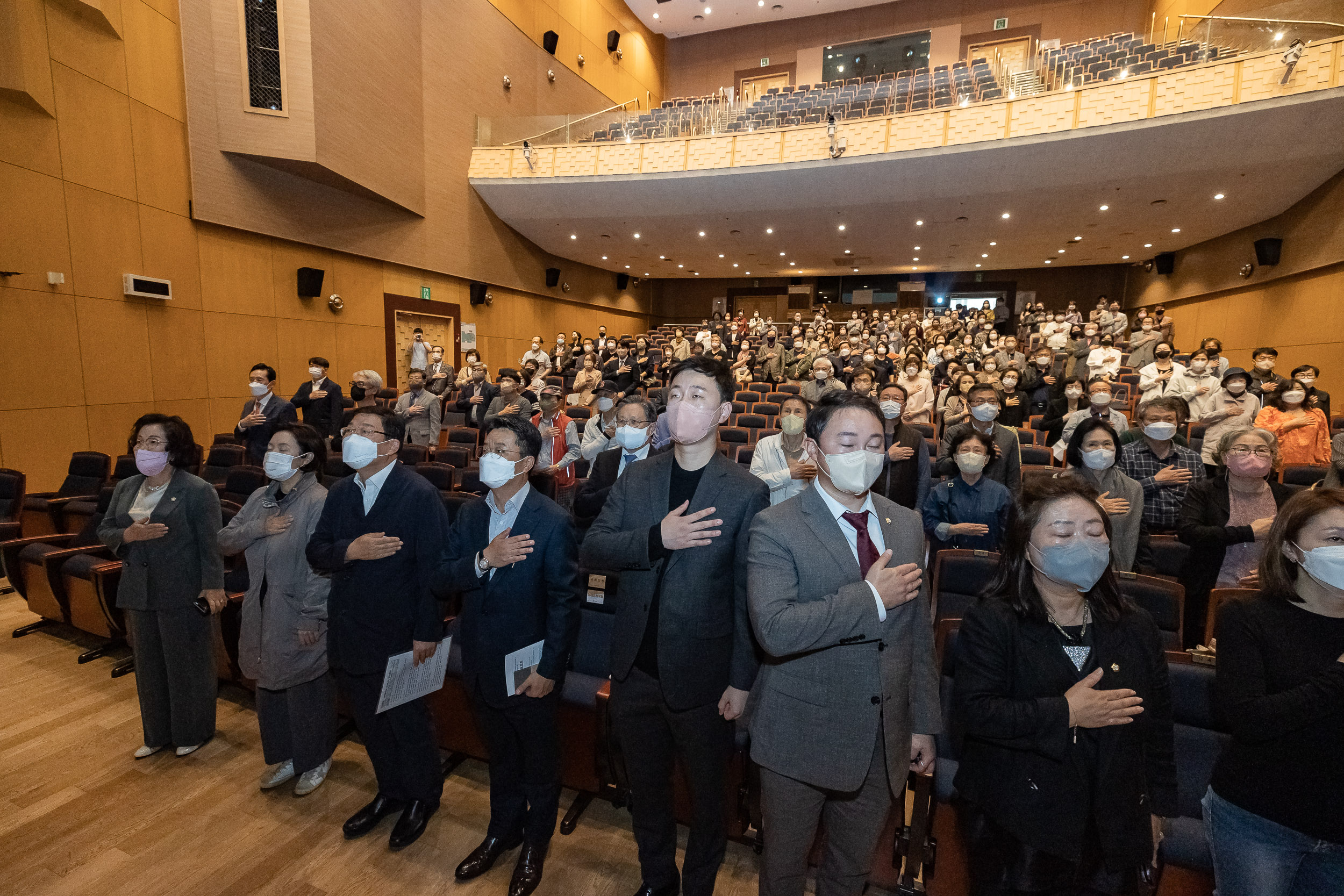 20221004-워커힐아파트 재건축사업 정비구역지정 및 정비계획 수립을 위한 주민설명회 221004-0079_G_085332.jpg