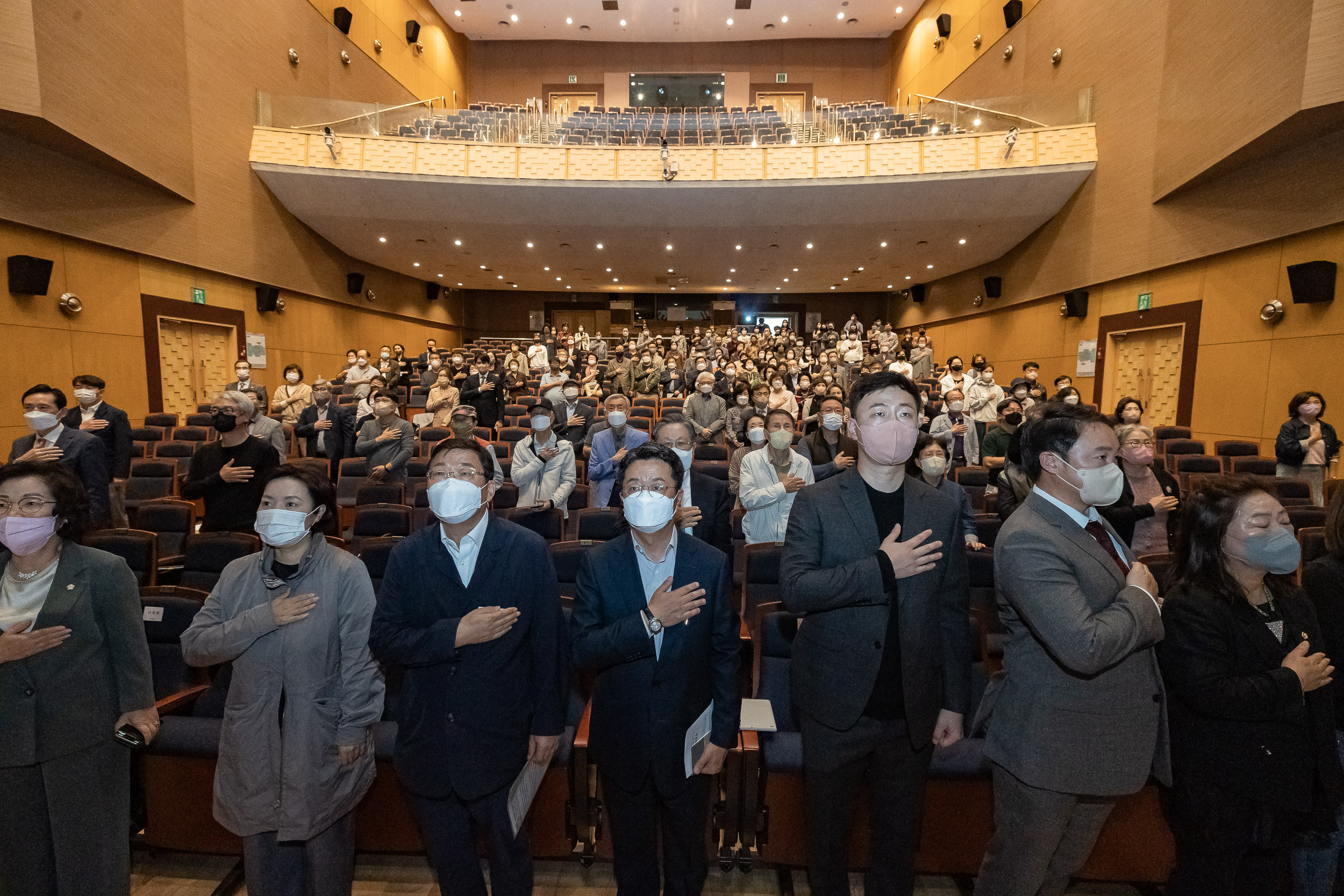 20221004-워커힐아파트 재건축사업 정비구역지정 및 정비계획 수립을 위한 주민설명회 221004-0081_G_085332.jpg