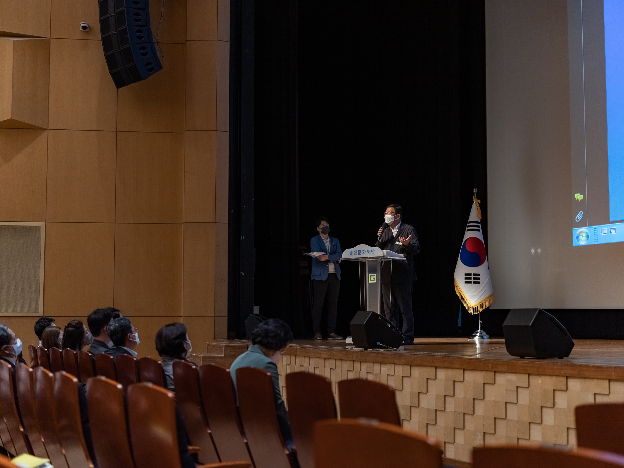 20221004-워커힐아파트 재건축사업 정비구역지정 및 정비계획 수립을 위한 주민설명회 221004-0021-1_G_085330.jpg