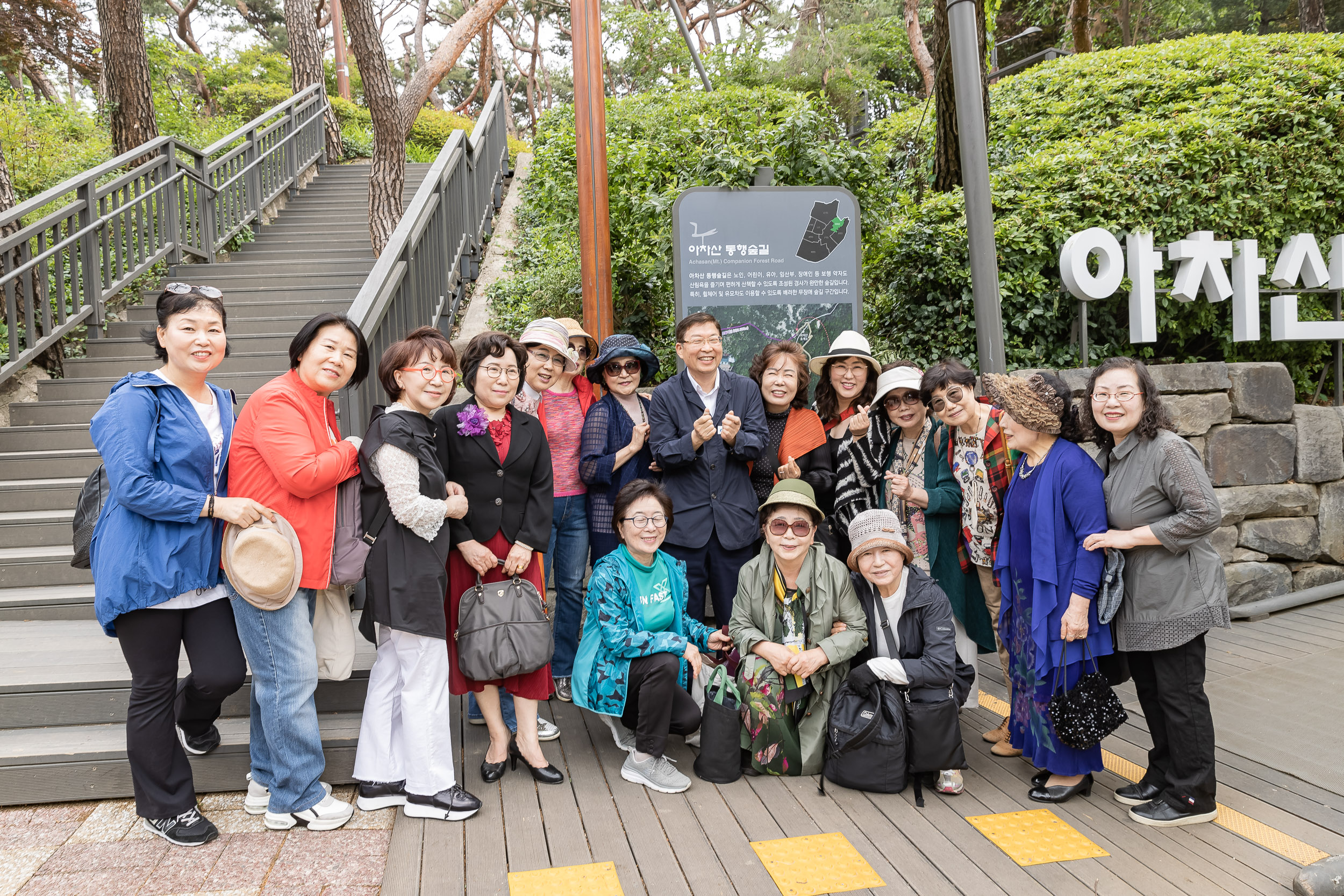 20230512-광진문인협회 아차산 시화전 개막식 230512-0338_G_193551.jpg