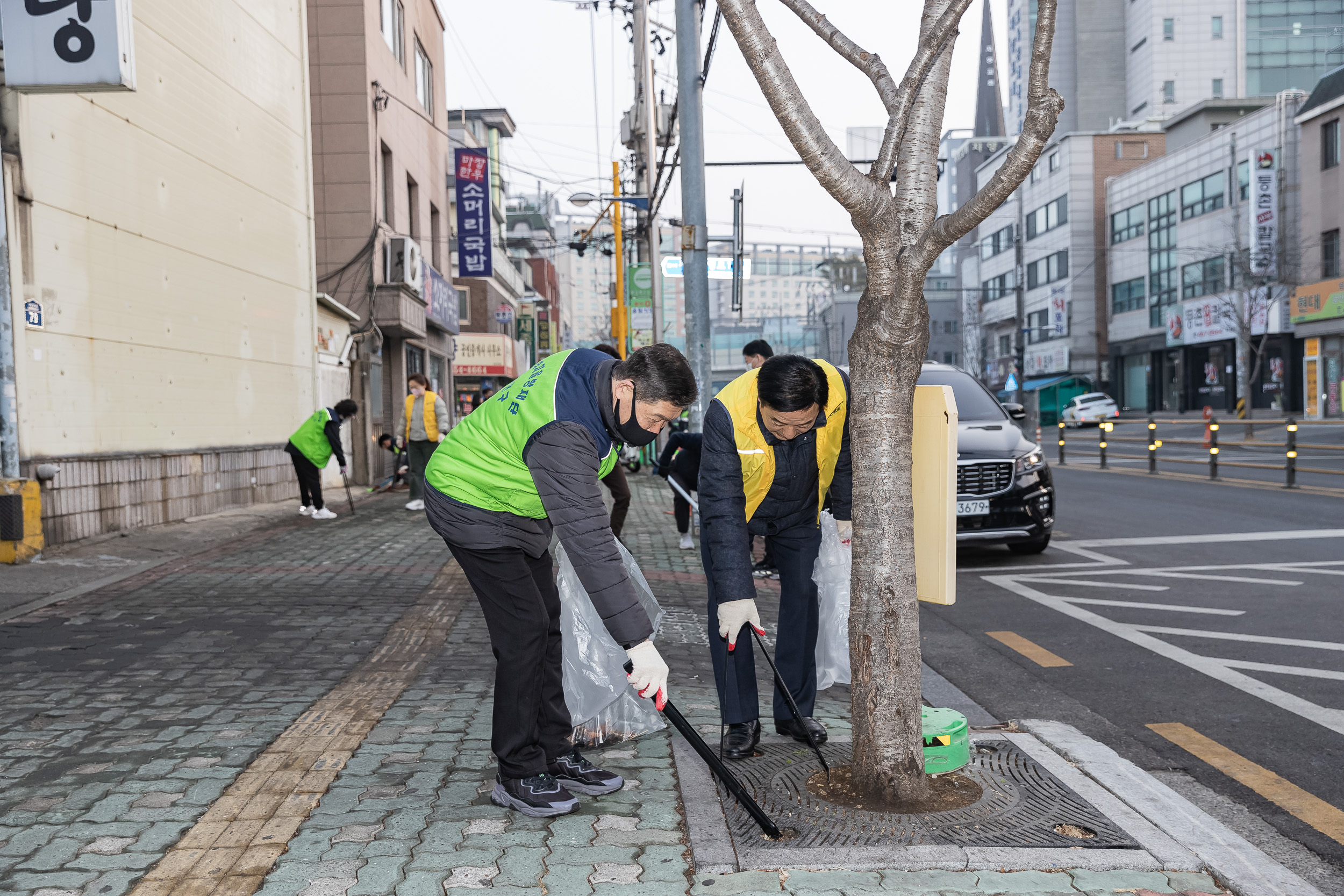 20230310-제9회 주민과 함께하는 골목청소-자양3동 230310-0222_G_173507.jpg