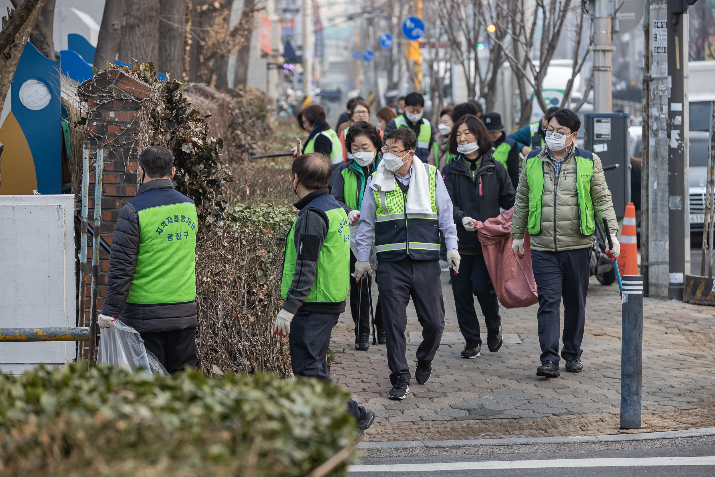 20230310-제9회 주민과 함께하는 골목청소-자양3동 230310-0730_G_173512.jpg