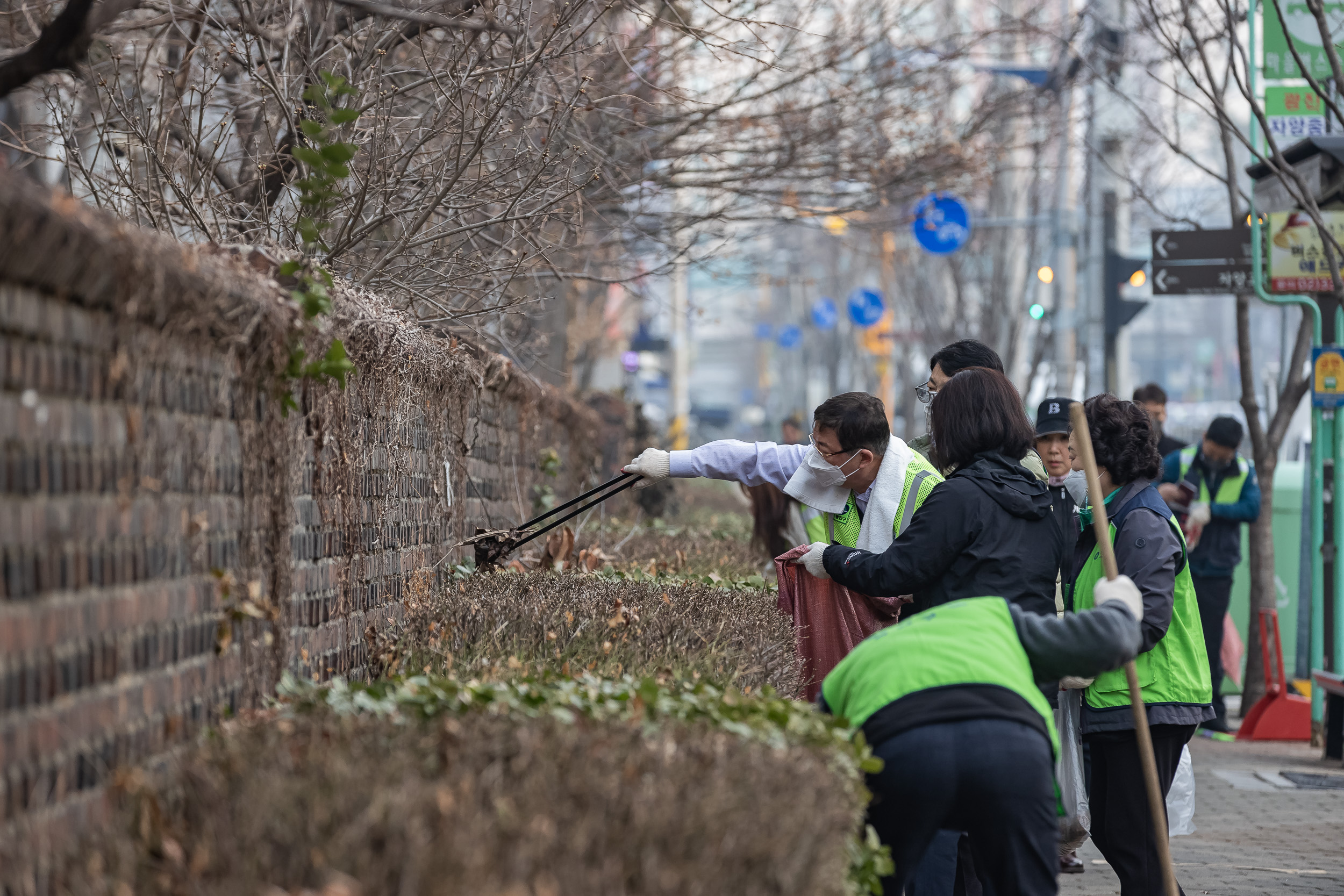 20230310-제9회 주민과 함께하는 골목청소-자양3동 230310-0754_G_173512.jpg