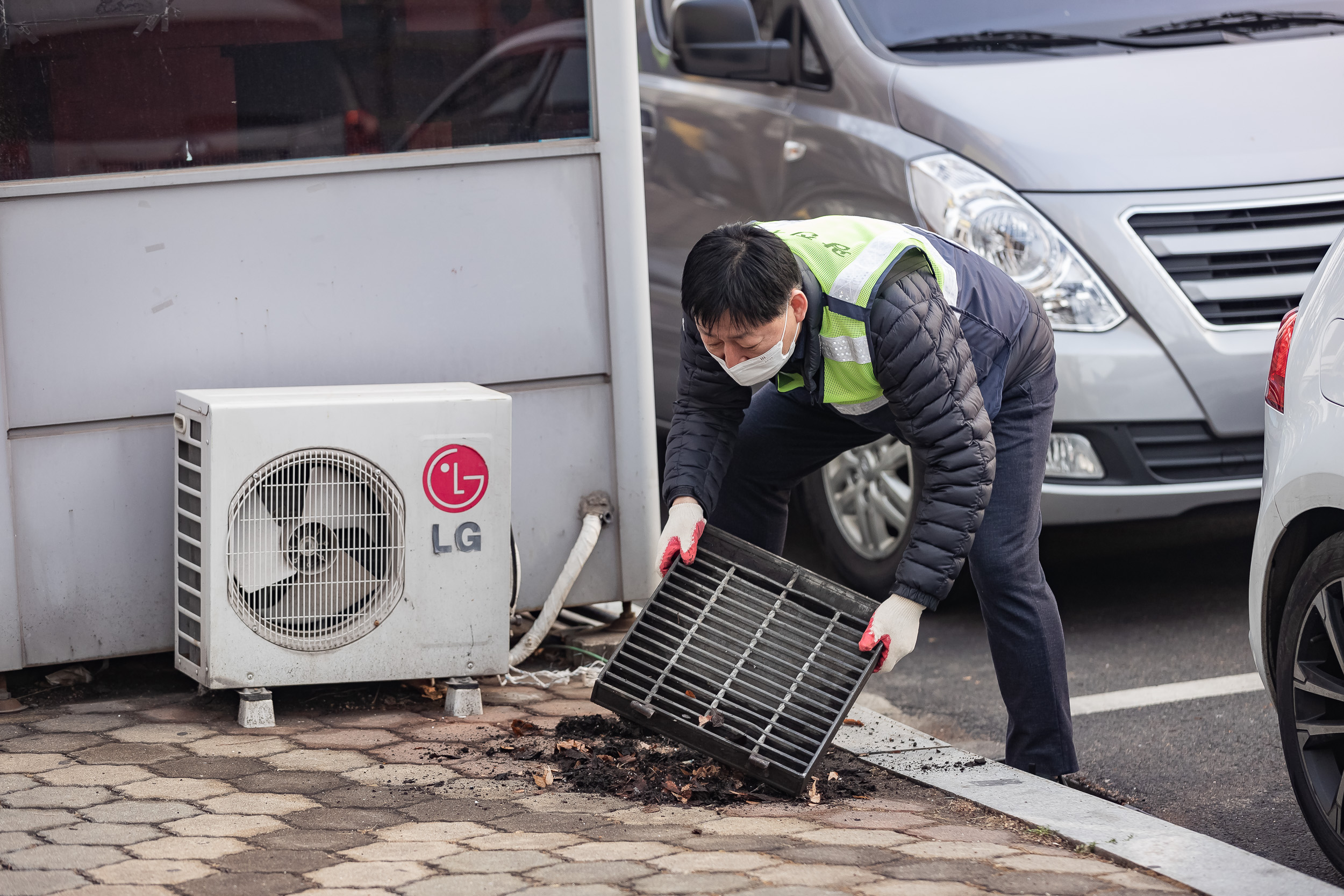 20230310-제9회 주민과 함께하는 골목청소-자양3동 230310-0826_G_173513.jpg