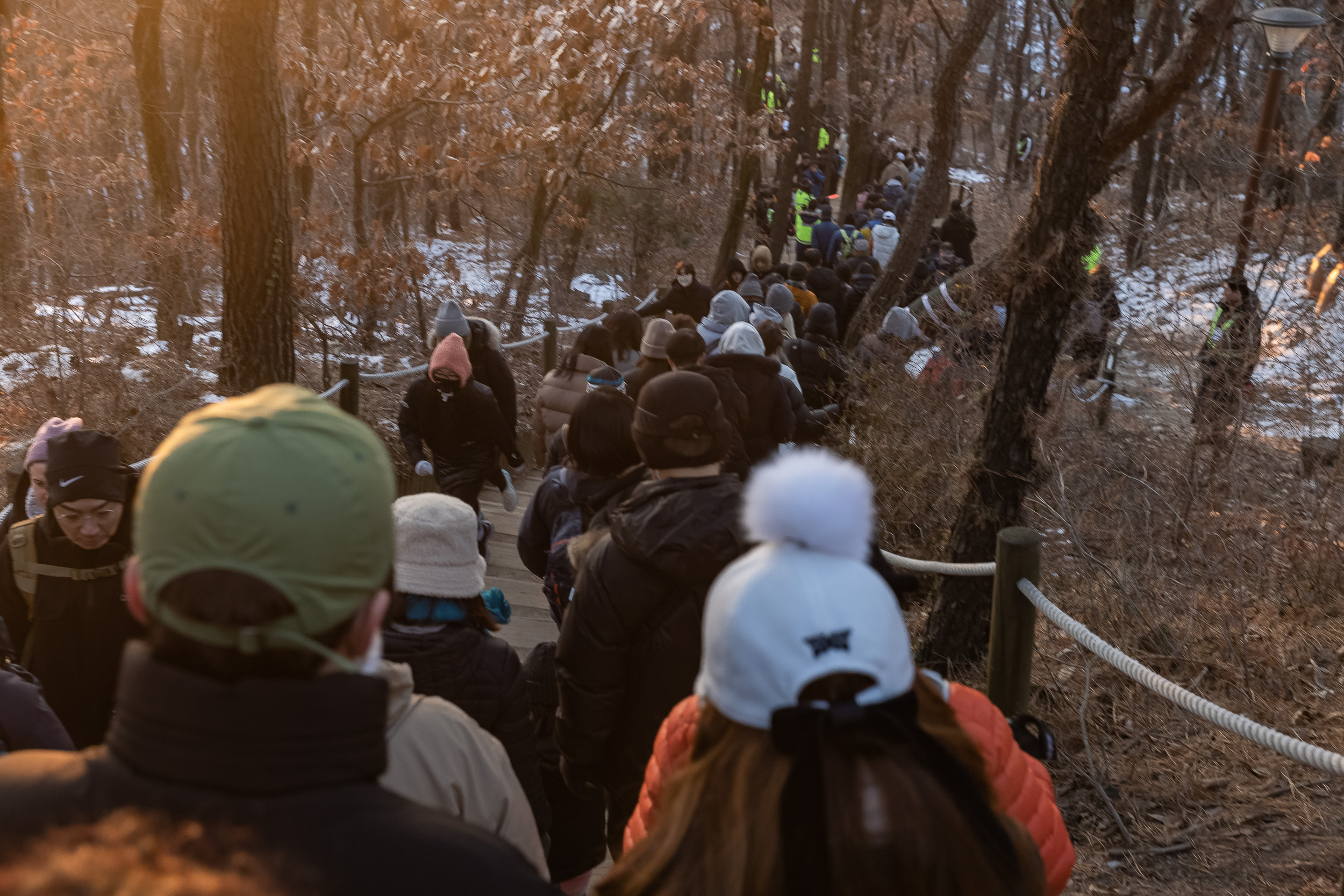 20230101-2023 아차산 해맞이 안전대책 230101-0453_G_123429.jpg