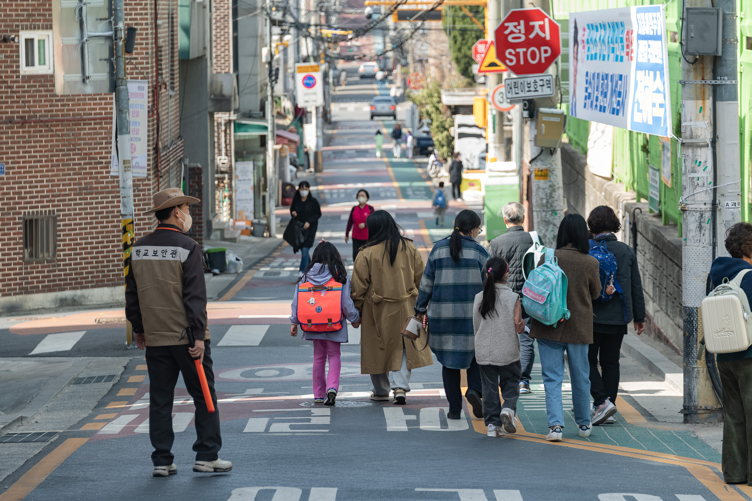 20230321-학교 앞 소통 나들이-무엇이든 말해 주세요! 230321-0138_G_090058.jpg