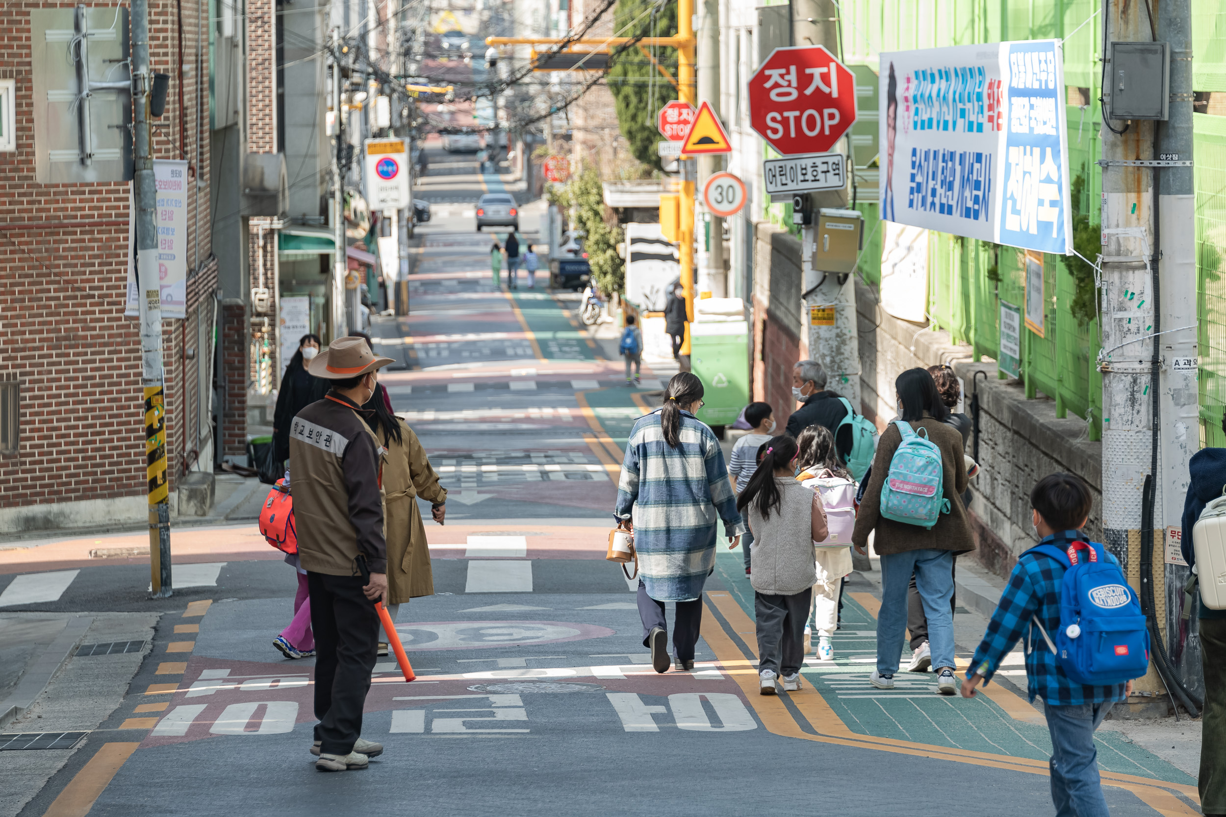 20230321-학교 앞 소통 나들이-무엇이든 말해 주세요! 230321-0152_G_090058.jpg