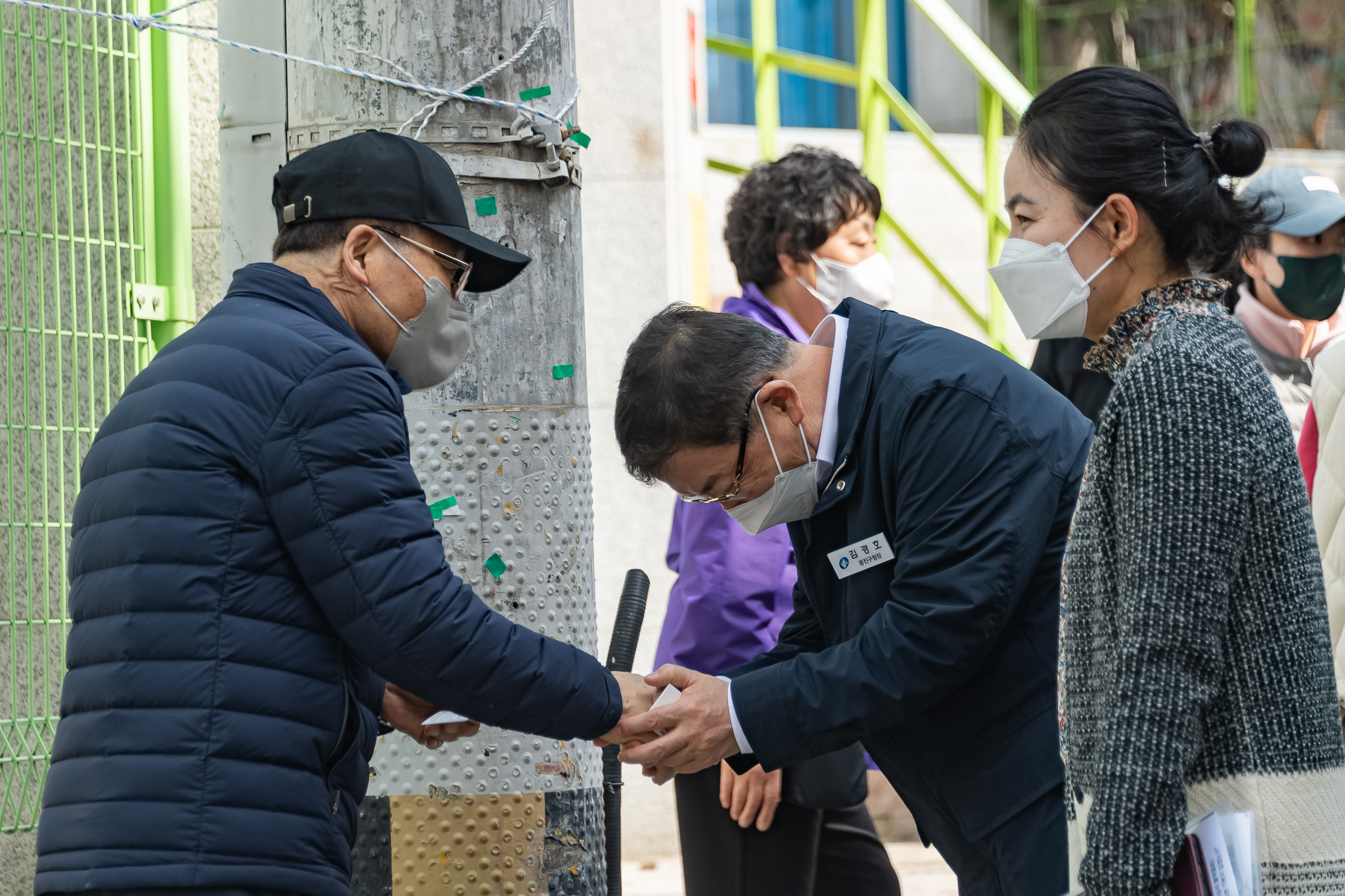 20230321-학교 앞 소통 나들이-무엇이든 말해 주세요! 230321-0061_G_090057.jpg