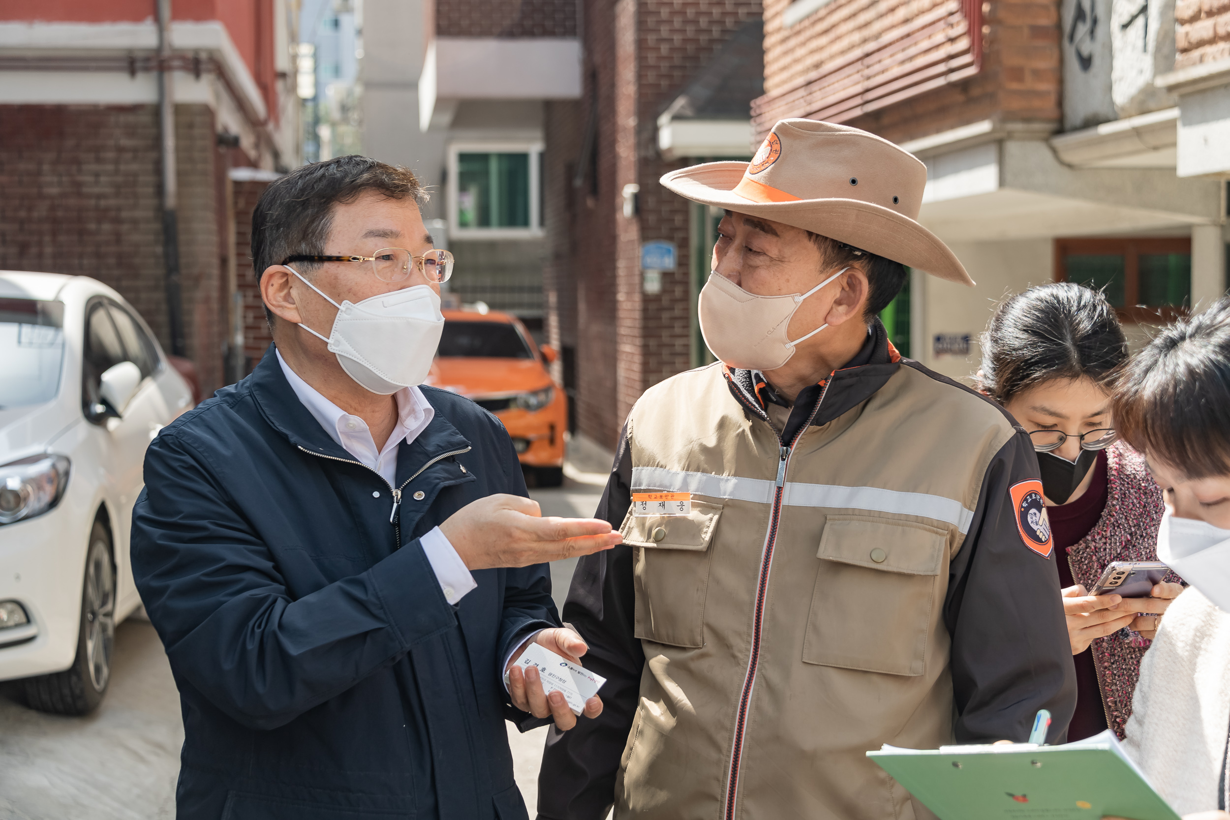 20230321-학교 앞 소통 나들이-무엇이든 말해 주세요! 230321-0090_G_090057.jpg