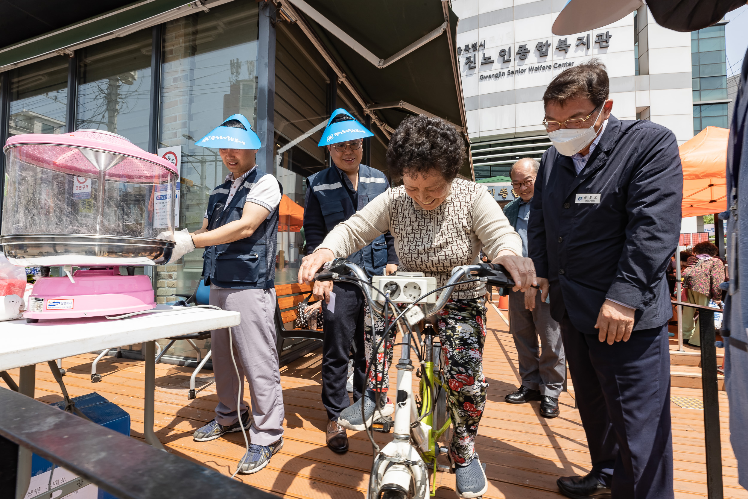 20230509-어버이날 기념식 및 경로축제 230509-0957_G_100601.jpg