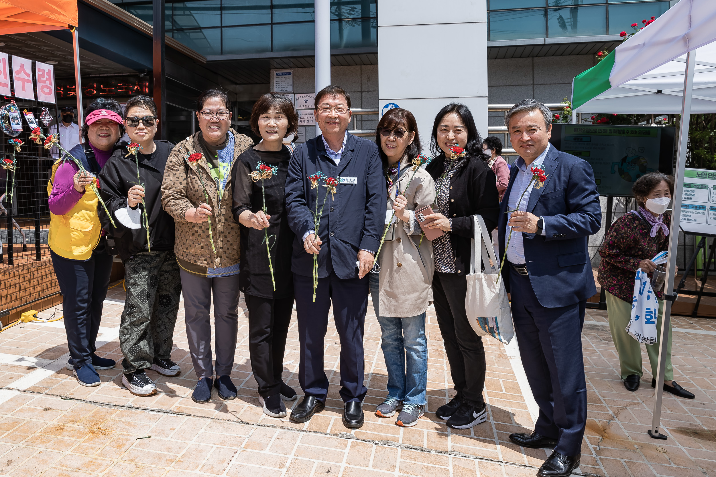 20230509-어버이날 기념식 및 경로축제 230509-0912_G_100600.jpg