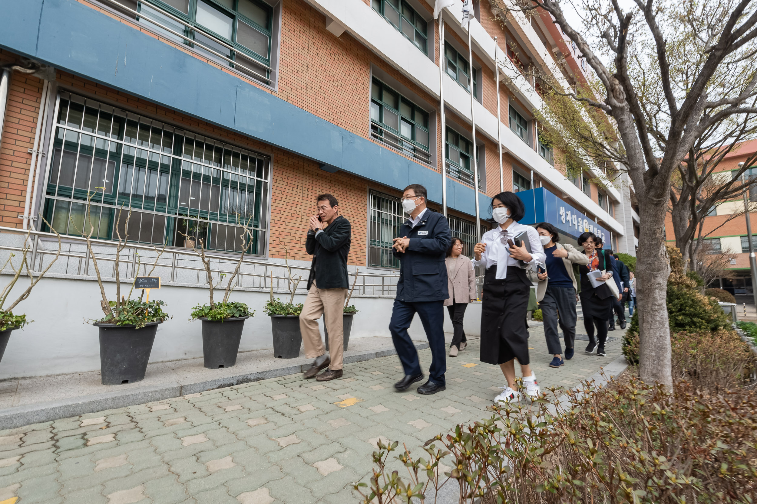 20230323-학교앞 소통 나들이-성자초등학교 230323-0205_G_101145.jpg