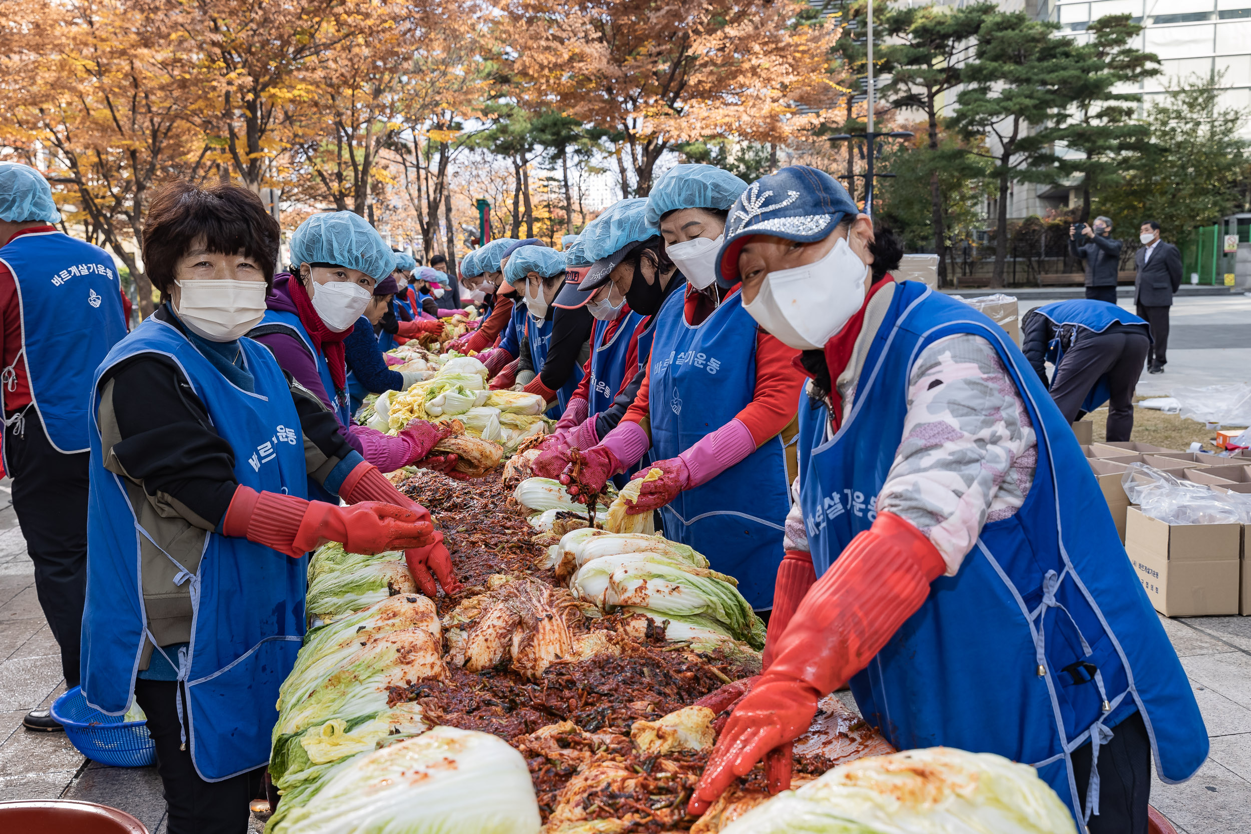 20221111-어려운 이웃 사랑의 김장 담가드리기 221111-0229_G_114140.jpg