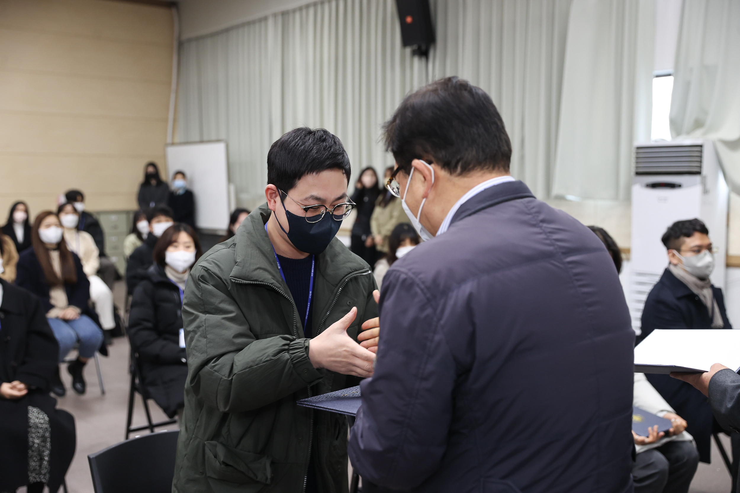 20221228-2023 상반기 정기인사 발령장 수여 221228-0703_G_132652.jpg