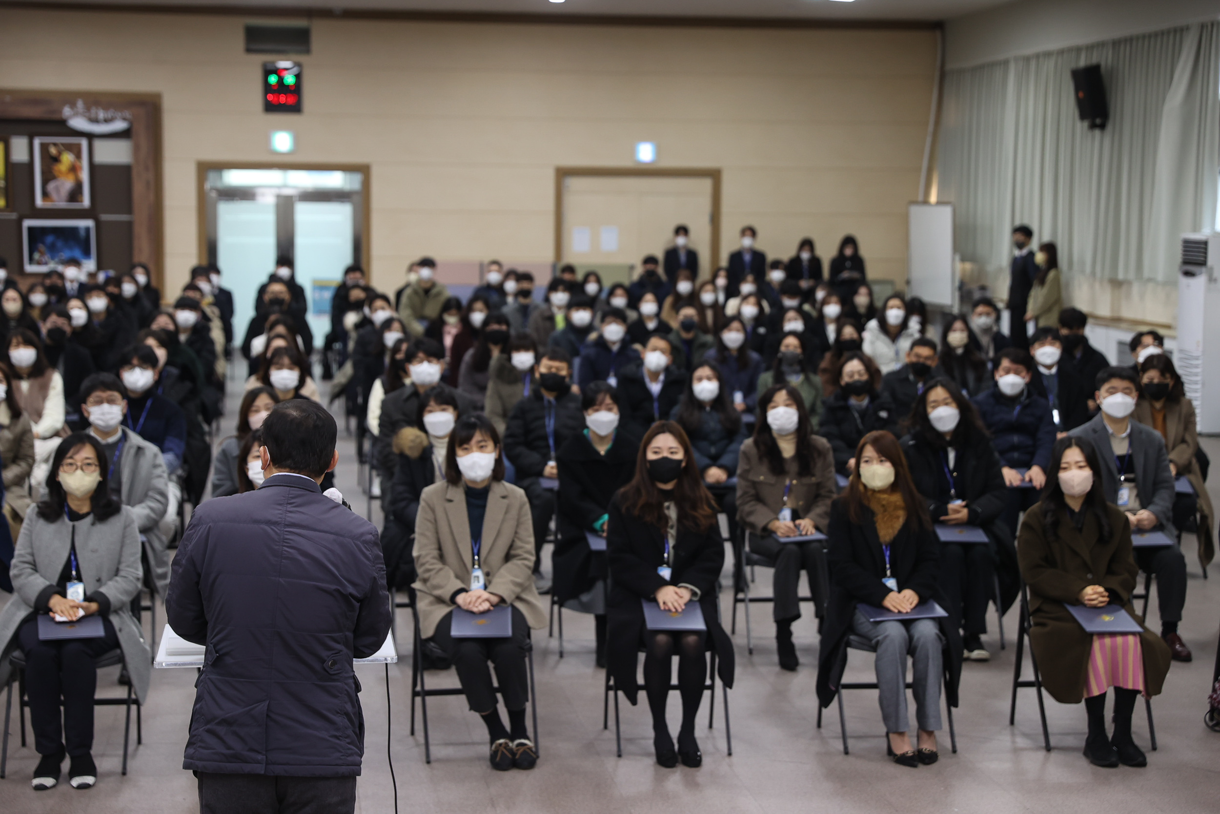 20221228-2023 상반기 정기인사 발령장 수여 221228-1345_G_132708.jpg