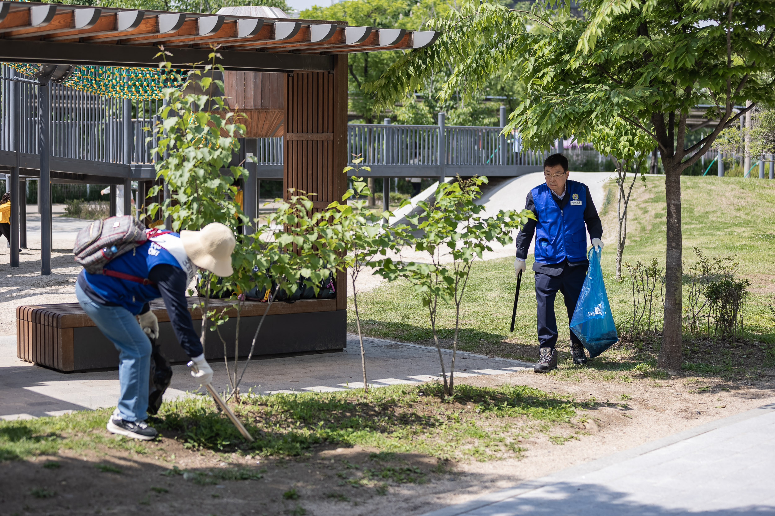 20230509-바르게살기운동 광진구협의회 국토대청결 운동 230509-0330_G_100046.jpg