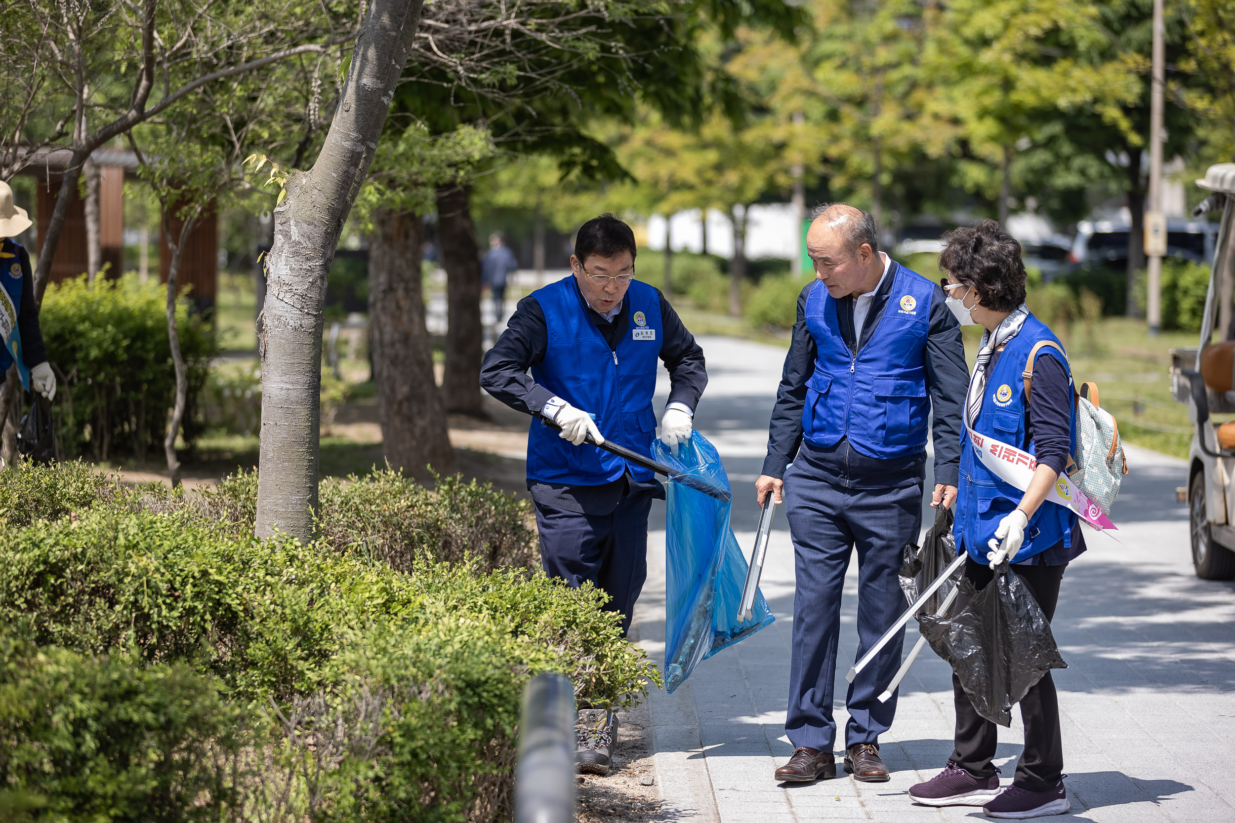 20230509-바르게살기운동 광진구협의회 국토대청결 운동 230509-0409_G_100046.jpg