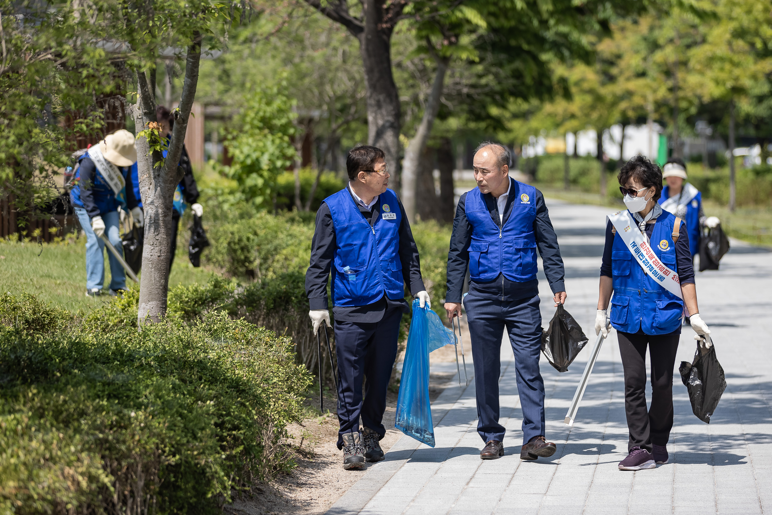 20230509-바르게살기운동 광진구협의회 국토대청결 운동 230509-0427_G_100047.jpg