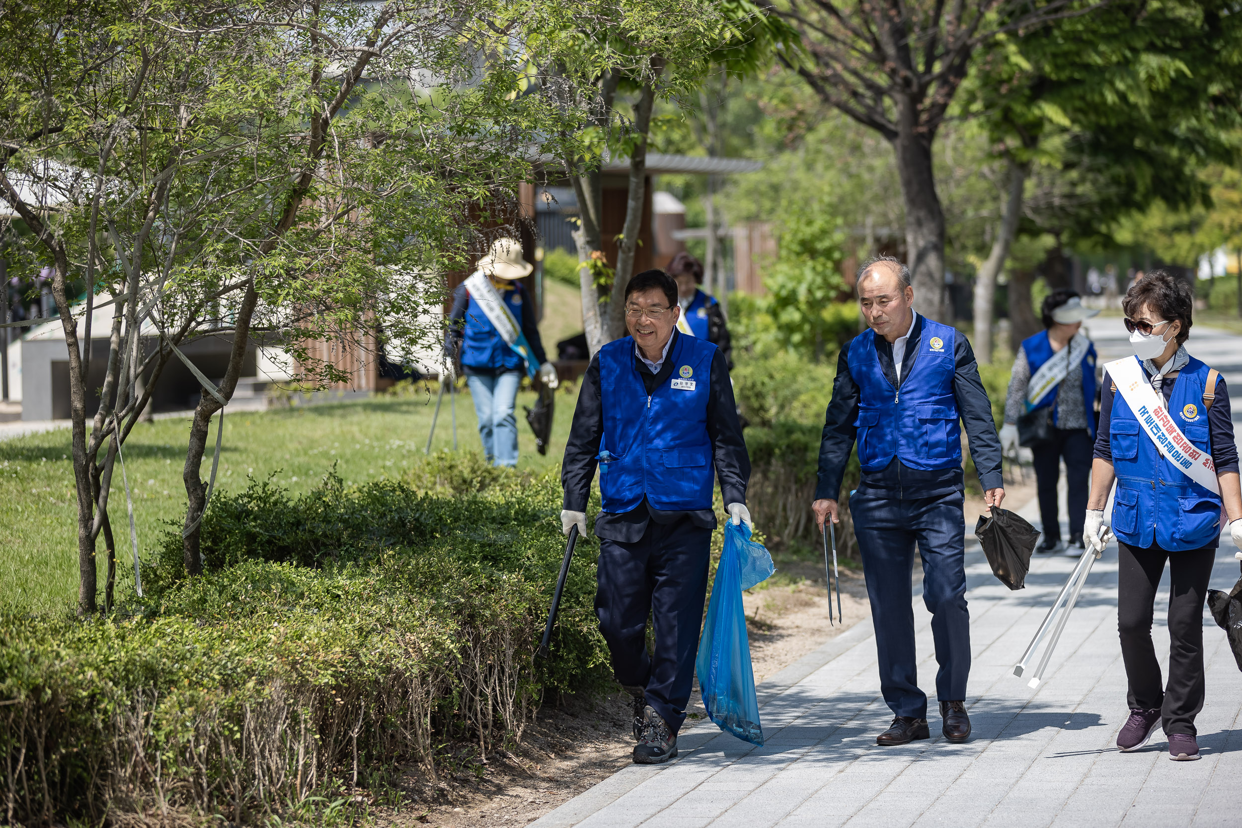 20230509-바르게살기운동 광진구협의회 국토대청결 운동 230509-0451_G_100047.jpg