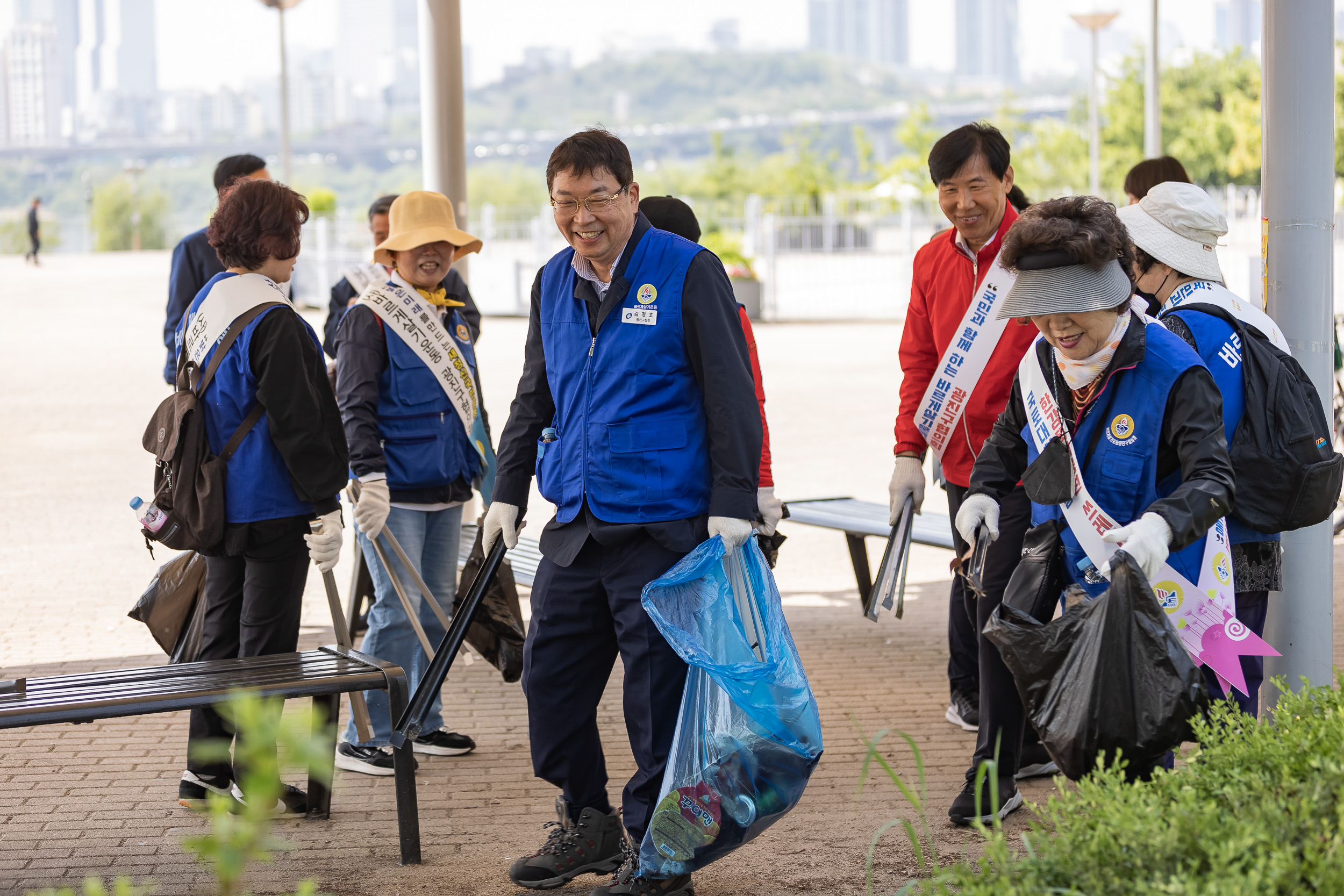 20230509-바르게살기운동 광진구협의회 국토대청결 운동 230509-0560_G_100049.jpg