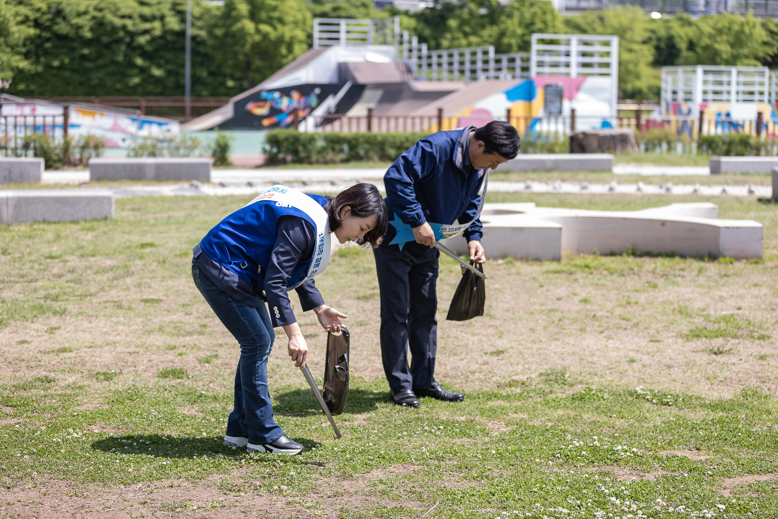 20230509-바르게살기운동 광진구협의회 국토대청결 운동 230509-0633_G_100050.jpg