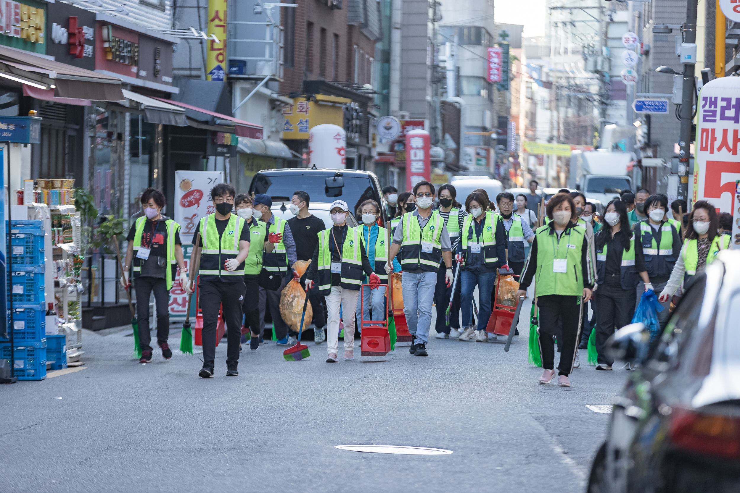 20220920-제4회 주민과 함께하는 골목청소(구의1동) 220920-1302_G_094055.jpg