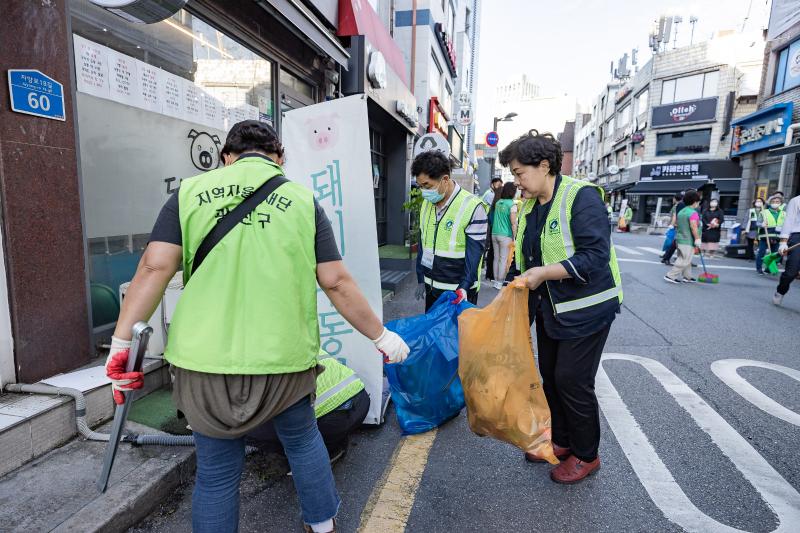 20220920-제4회 주민과 함께하는 골목청소(구의1동) 220920-1347_G_094056.jpg