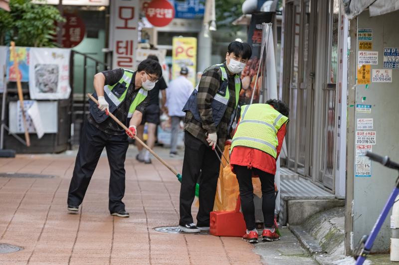 20220920-제4회 주민과 함께하는 골목청소(구의1동) 220920-0213_G_094043.jpg