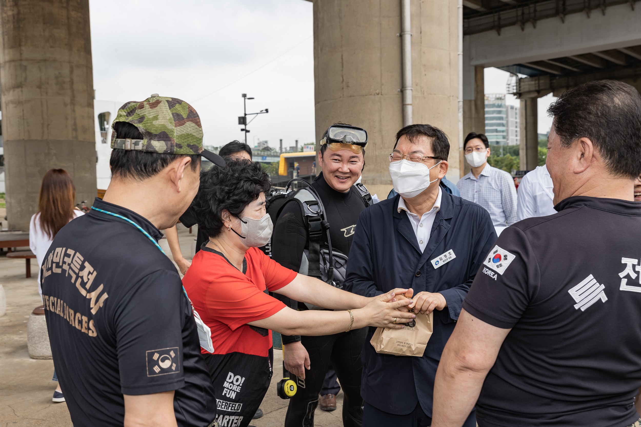 20220917-한강 상수원 보호구역 한강수중정화활동 220917-1506_G_083211.jpg