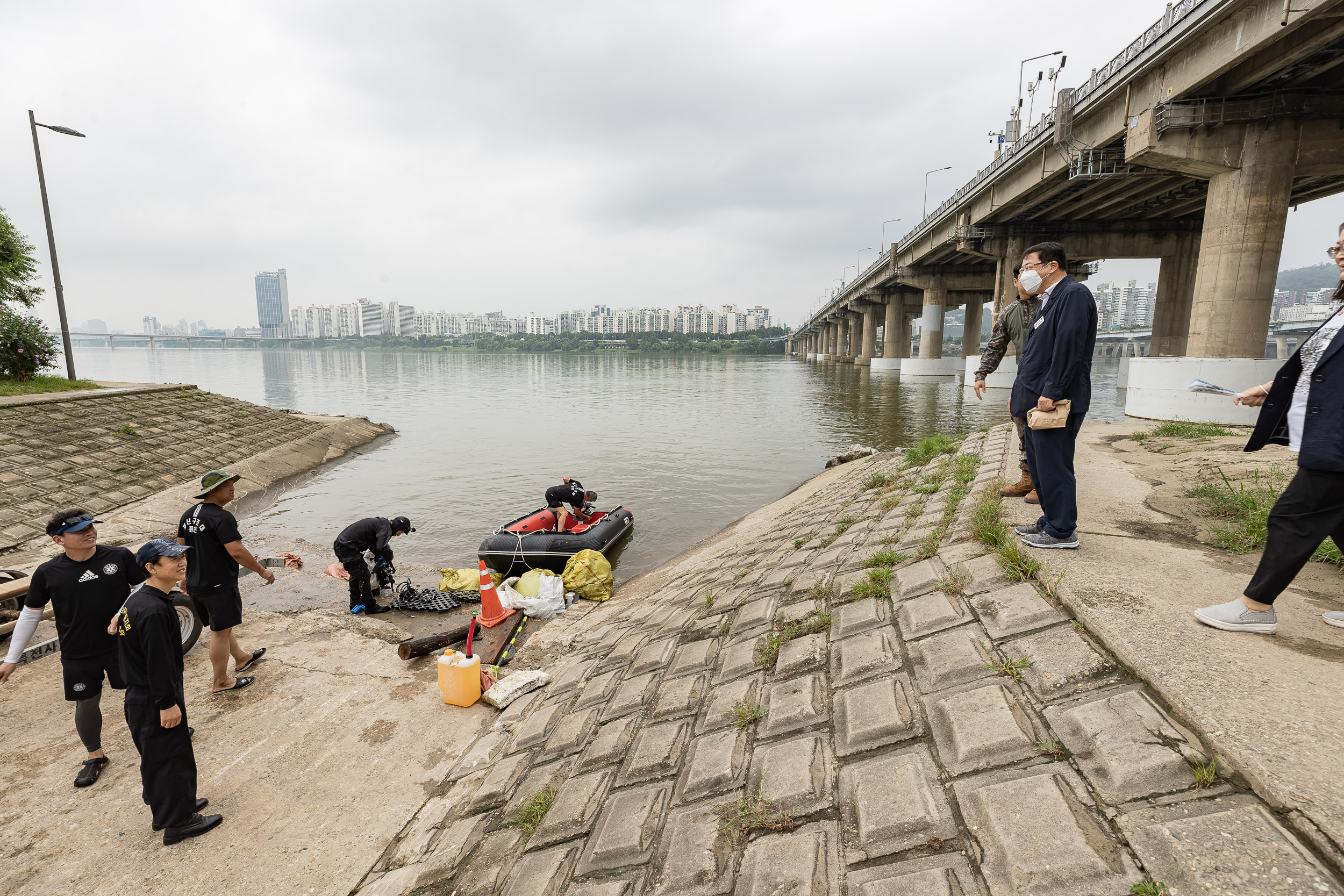 20220917-한강 상수원 보호구역 한강수중정화활동 220917-1512_G_083212.jpg