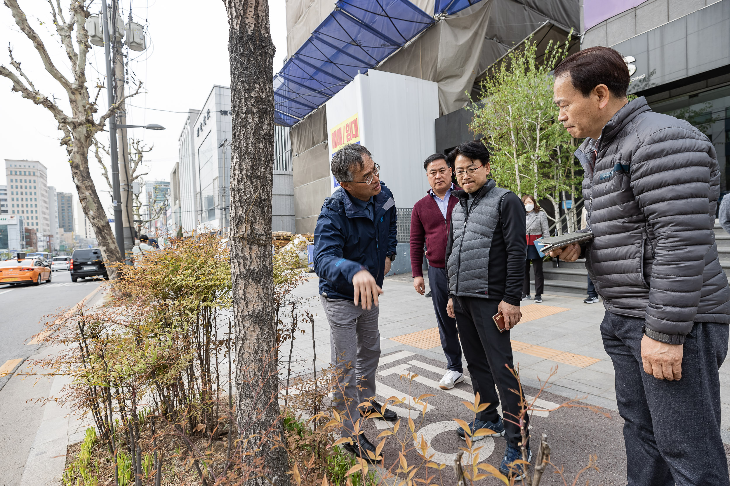 20230413-「아차산역 삼거리-군자교사거리」도시비우기 합동순찰 230413-0837_G_154044.jpg