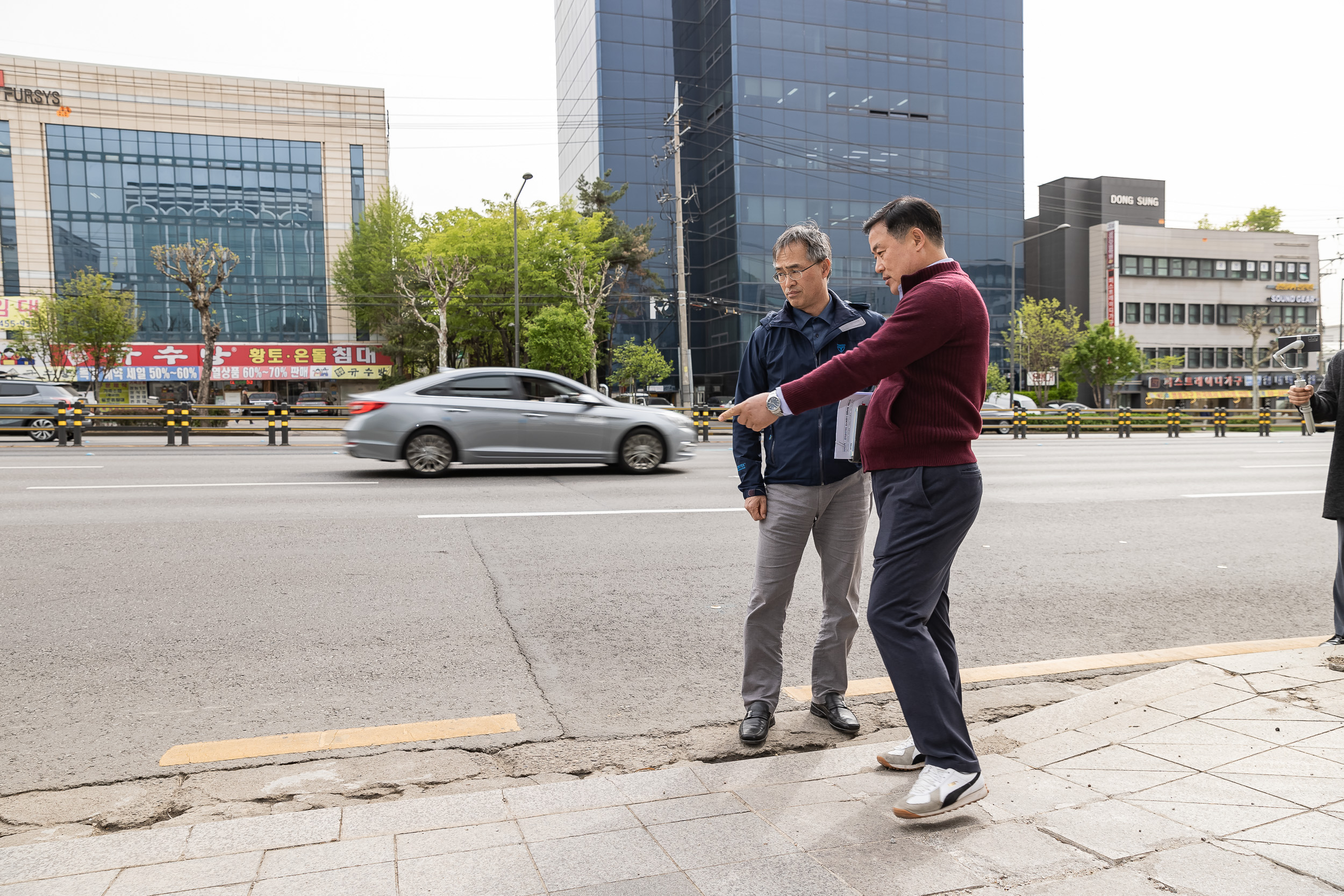 20230413-「아차산역 삼거리-군자교사거리」도시비우기 합동순찰 230413-0970_G_154045.jpg