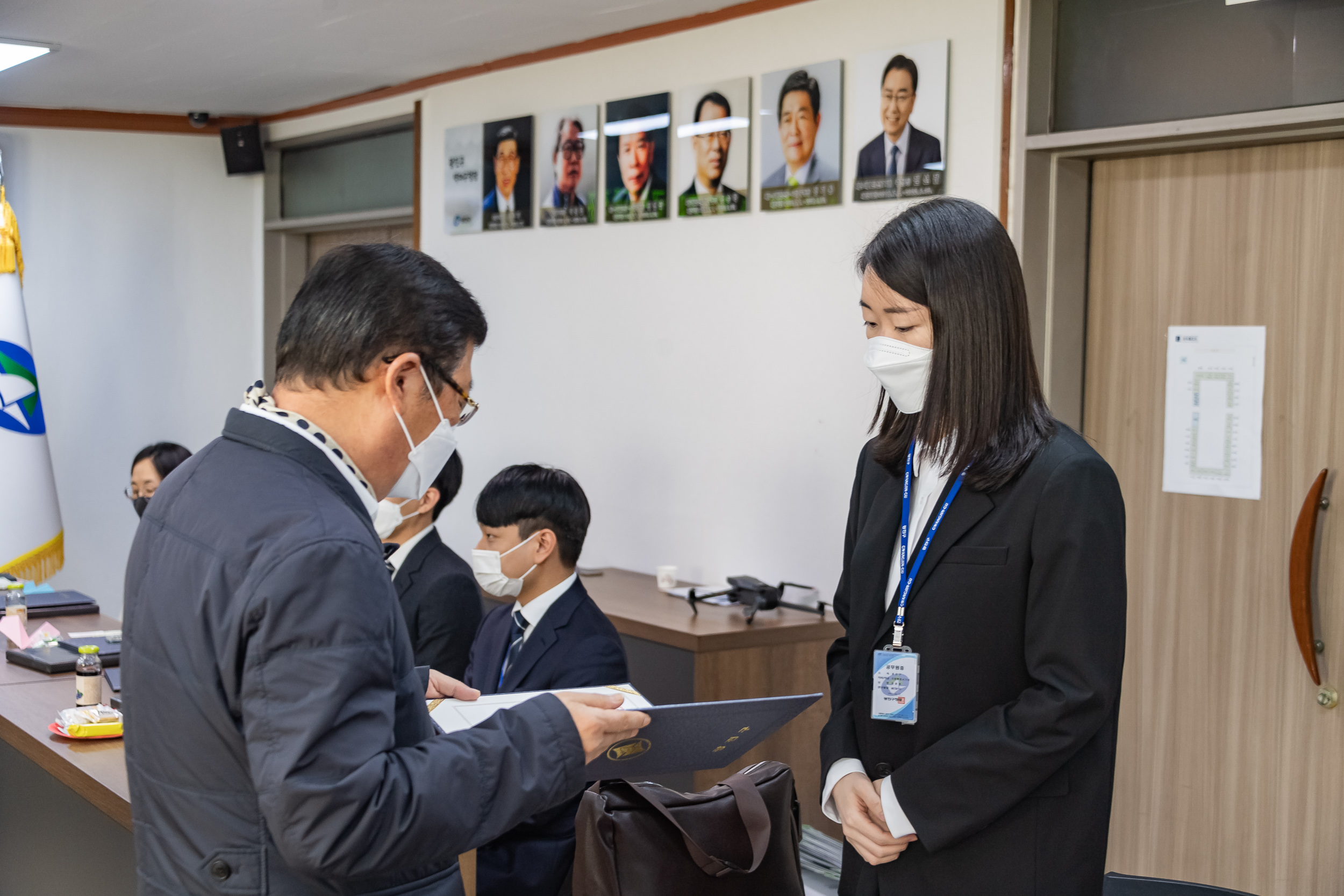 20221017-신규직원 임명장 수여식 및 소통간담회 221017-0086_G_175104.jpg