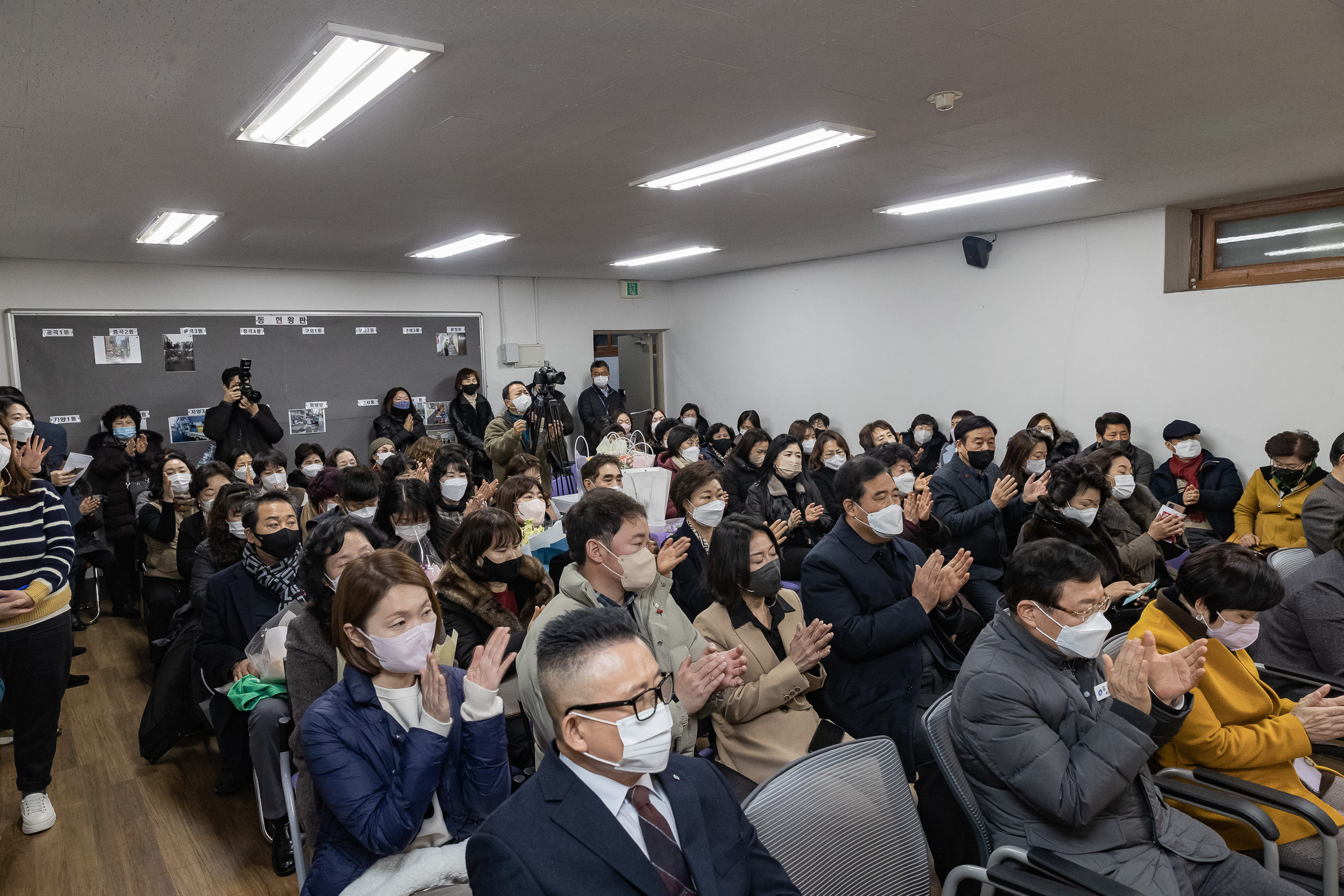 20221226-2022년 광진구 새마을지도자대회- 부녀회·직장공장·문고 -  221226-0817_G_201741.jpg