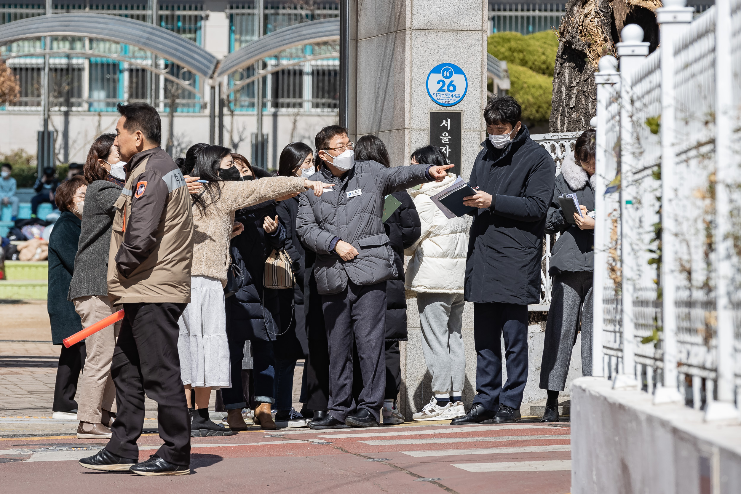 20230313-학교앞 소통 나들이-무엇이든 말해 주세요! 230313-0330_G_135828.jpg