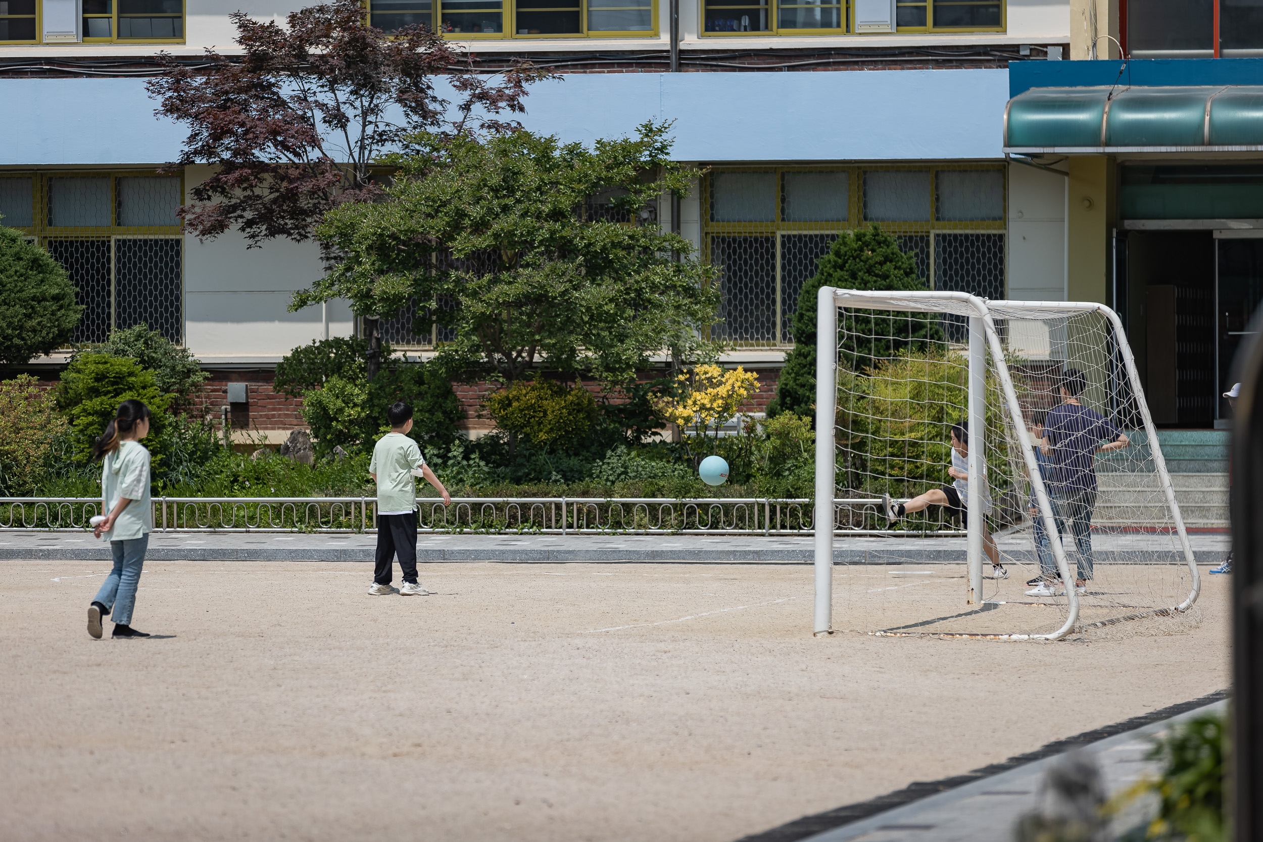 20230515-학교 앞 소통 나들이-중마초등학교 230515-0015-1_G_164846.jpg