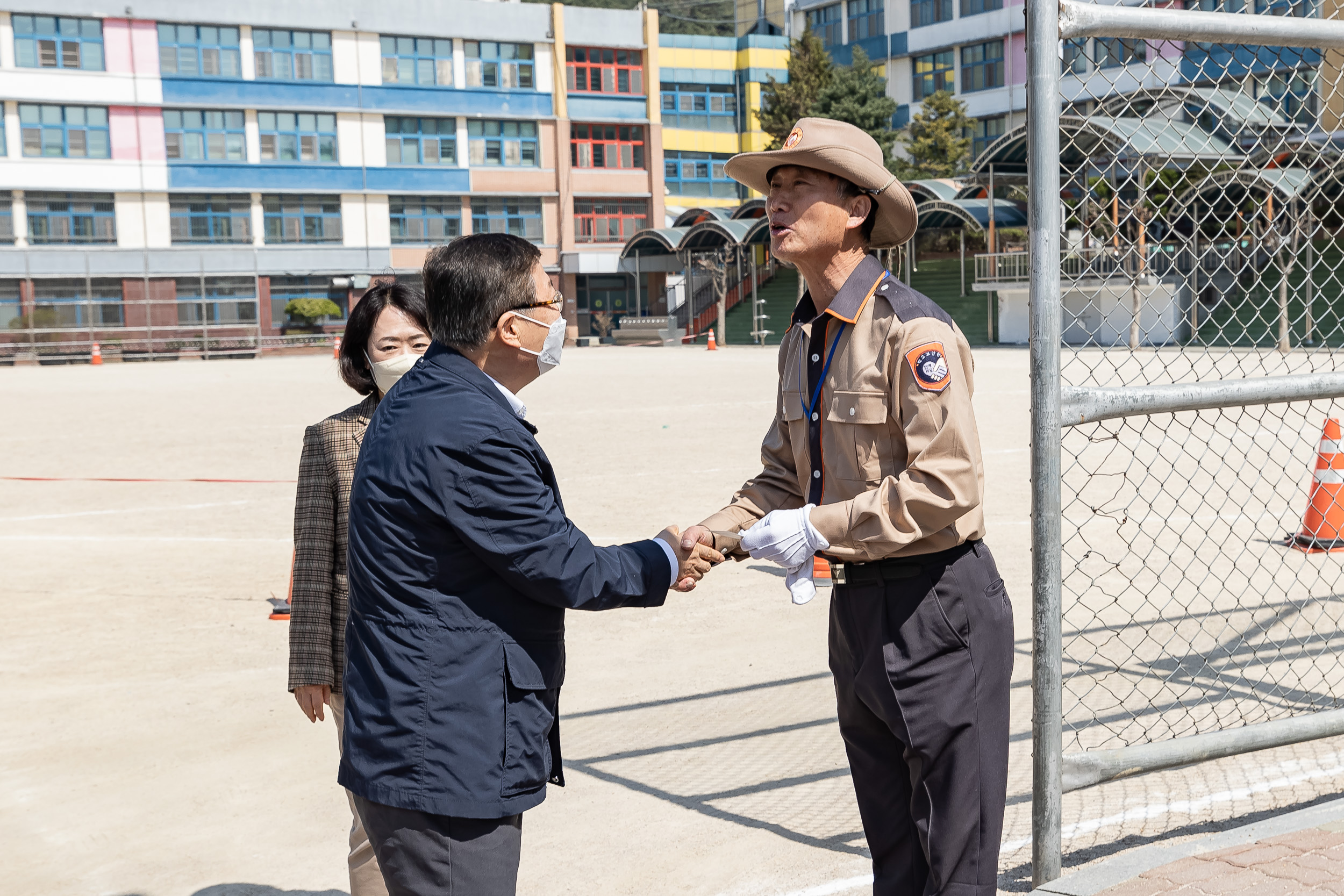 20230327-학교 앞 소통 나들이-용곡초등학교 230327-0361_G_220236.jpg