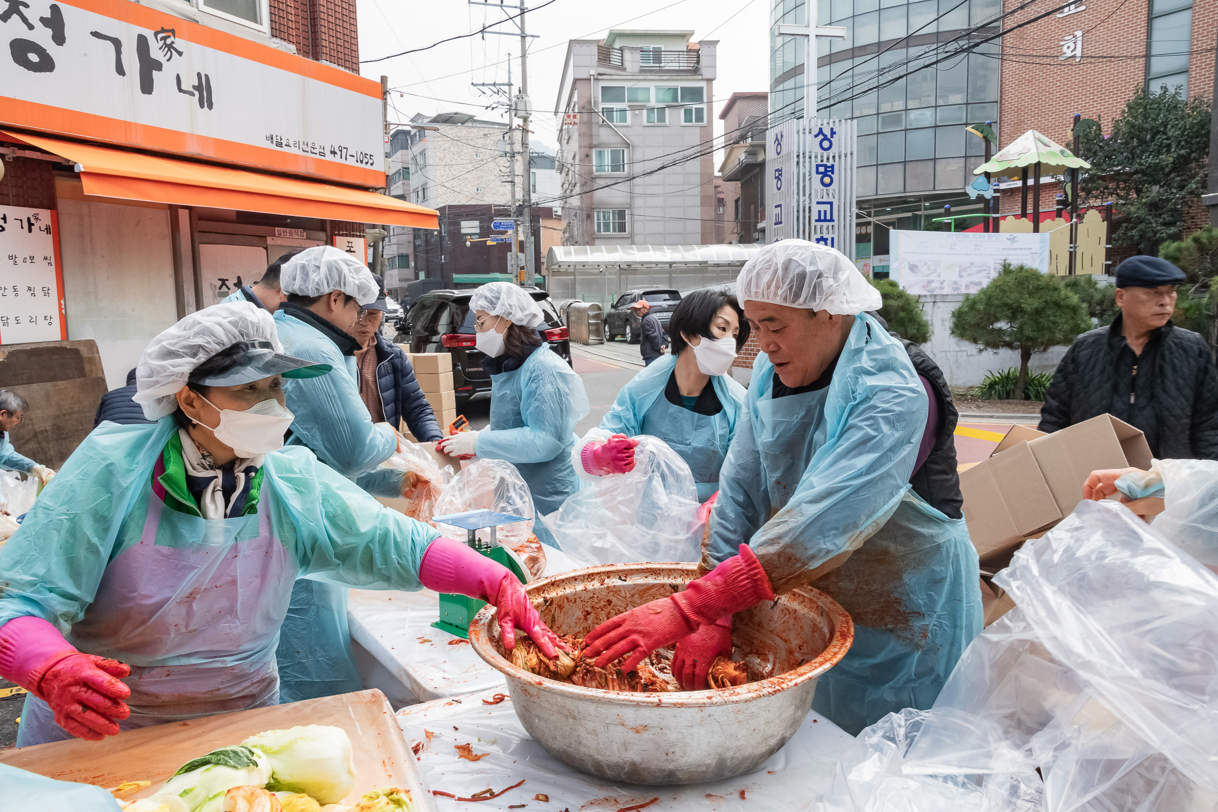 20241121-2024년 중곡제3동 특화사업 사랑의 김장나눔 20241121_8340_G_142337.jpg