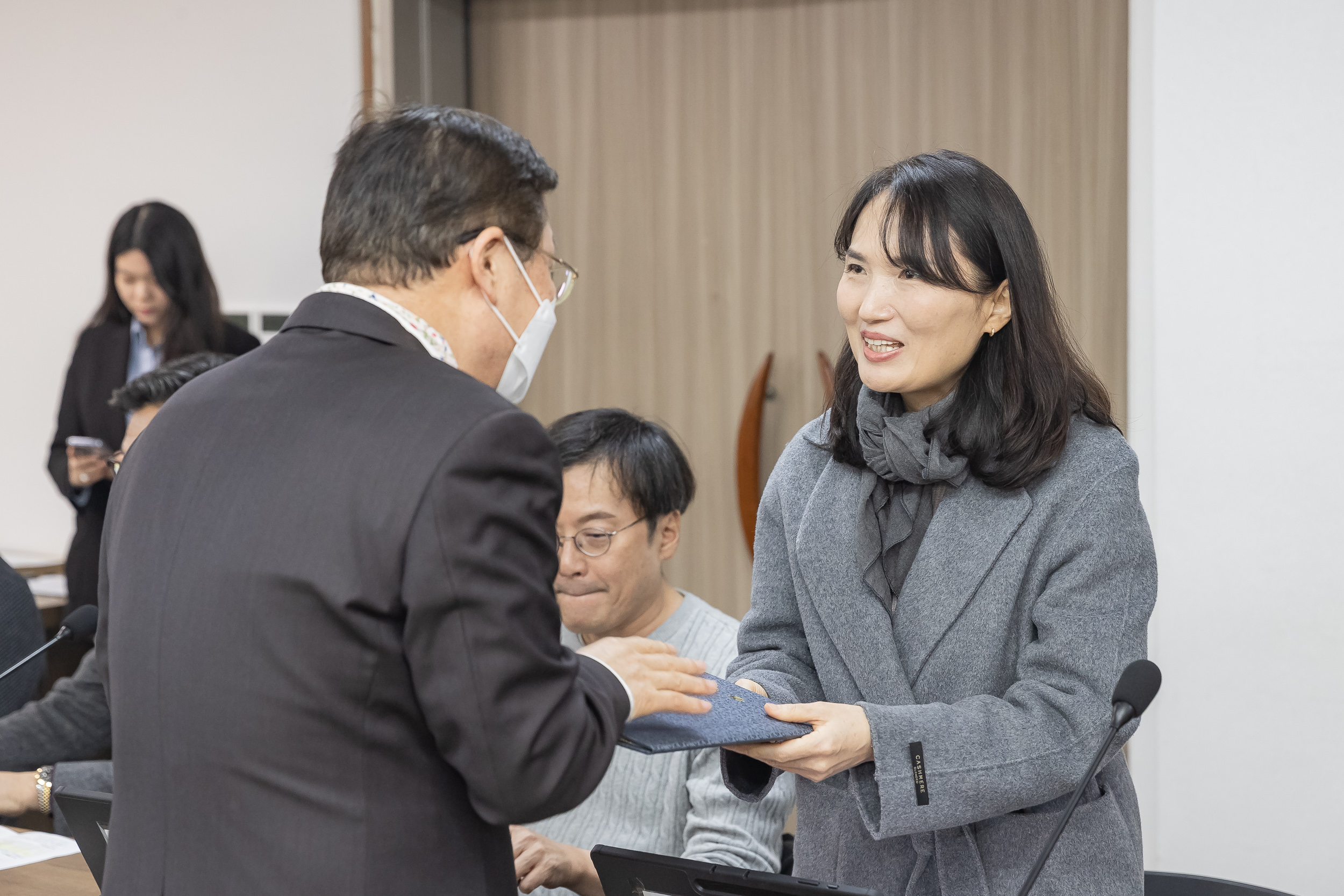 20250226-광진구 2050 탄소중립녹색성장위원회 위촉식 및 회의 개최 20250226-10885_L_204123.jpg