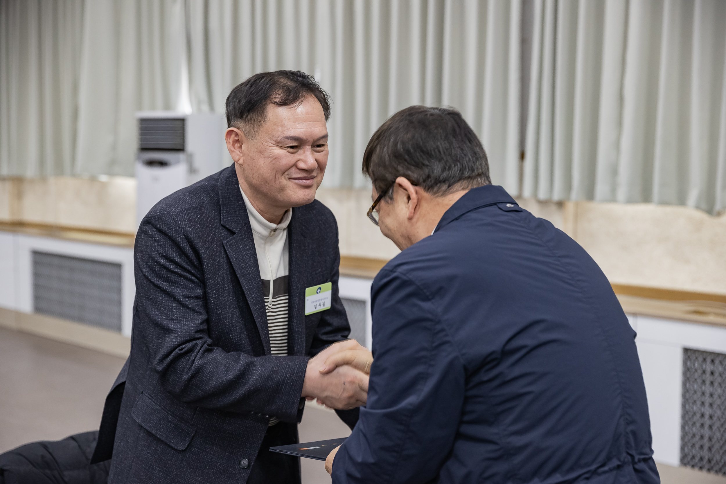 20250121-2025년 1월 정기 구민표창 수여식 2025121_5704_G_203729.jpg