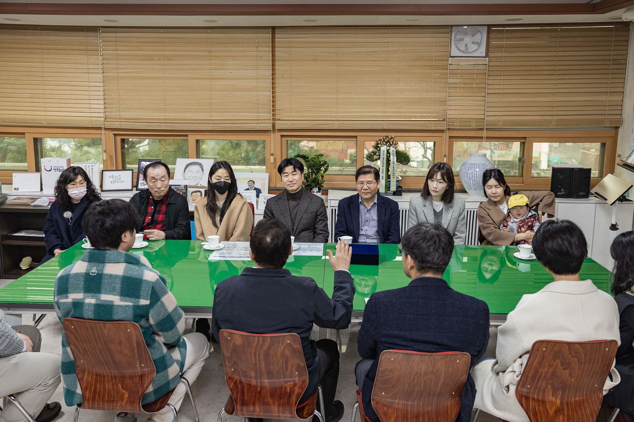 20250312-이스트폴 감사패 전달 20250312-20262_L_192132.jpg