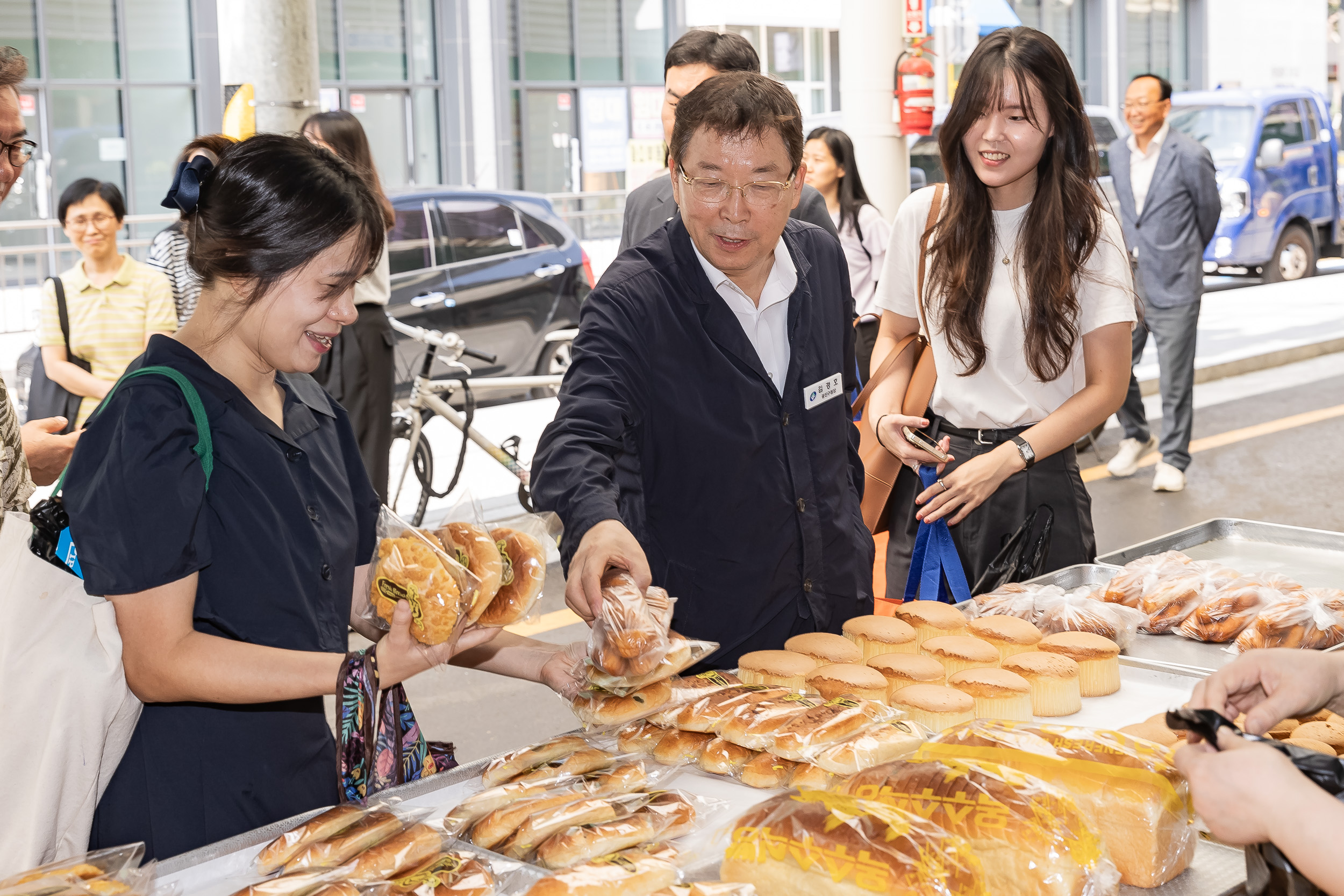 20240909-추석맞이 전통시장 장보기-영동교시장 240909-0109_G_181451.jpg