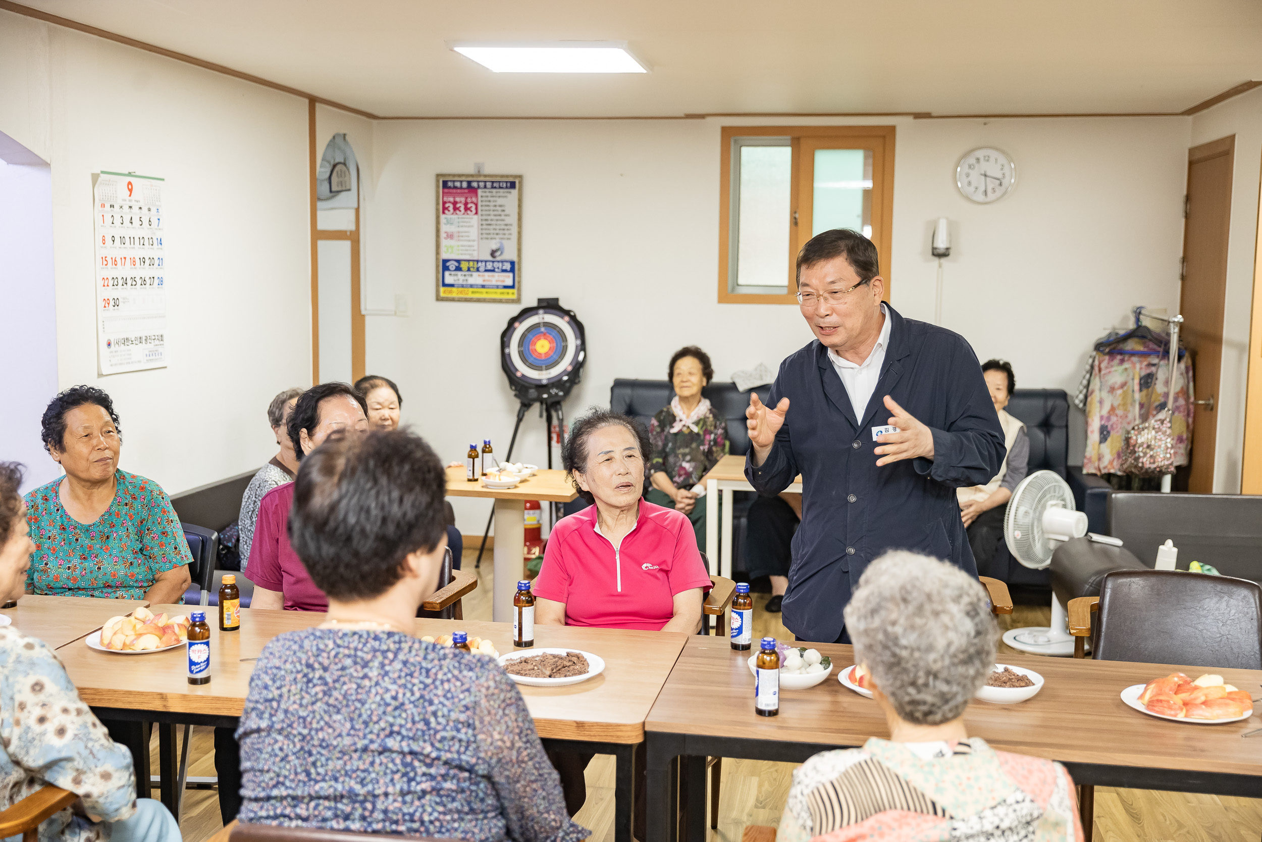 20240909-추석맞이 노인복지시설 방문-구의2동 경로당 240909-0985_G_182137.jpg