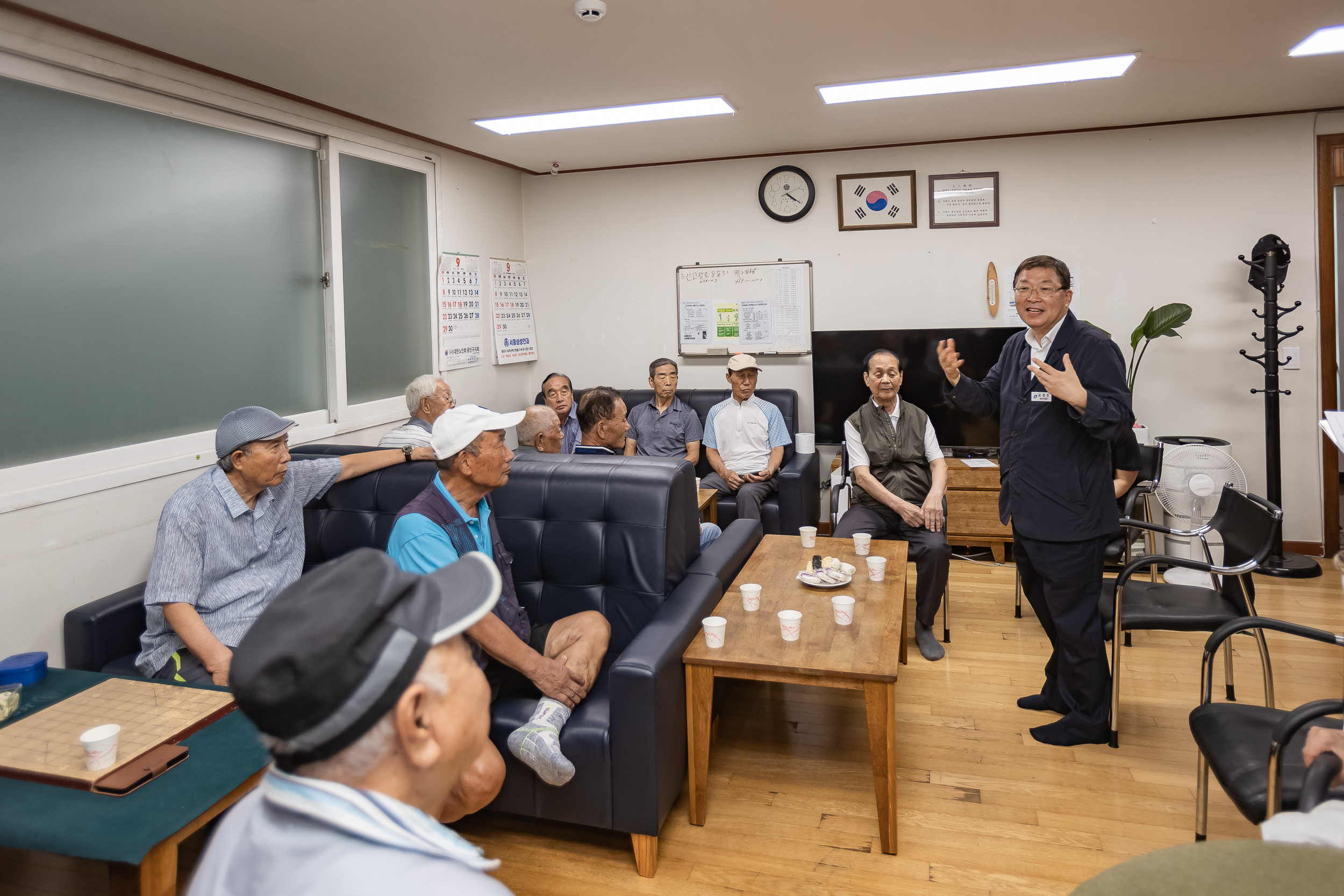 20240909-추석맞이 노인복지시설 방문-중곡1동 제2경로당 240909-1190_G_182506.jpg